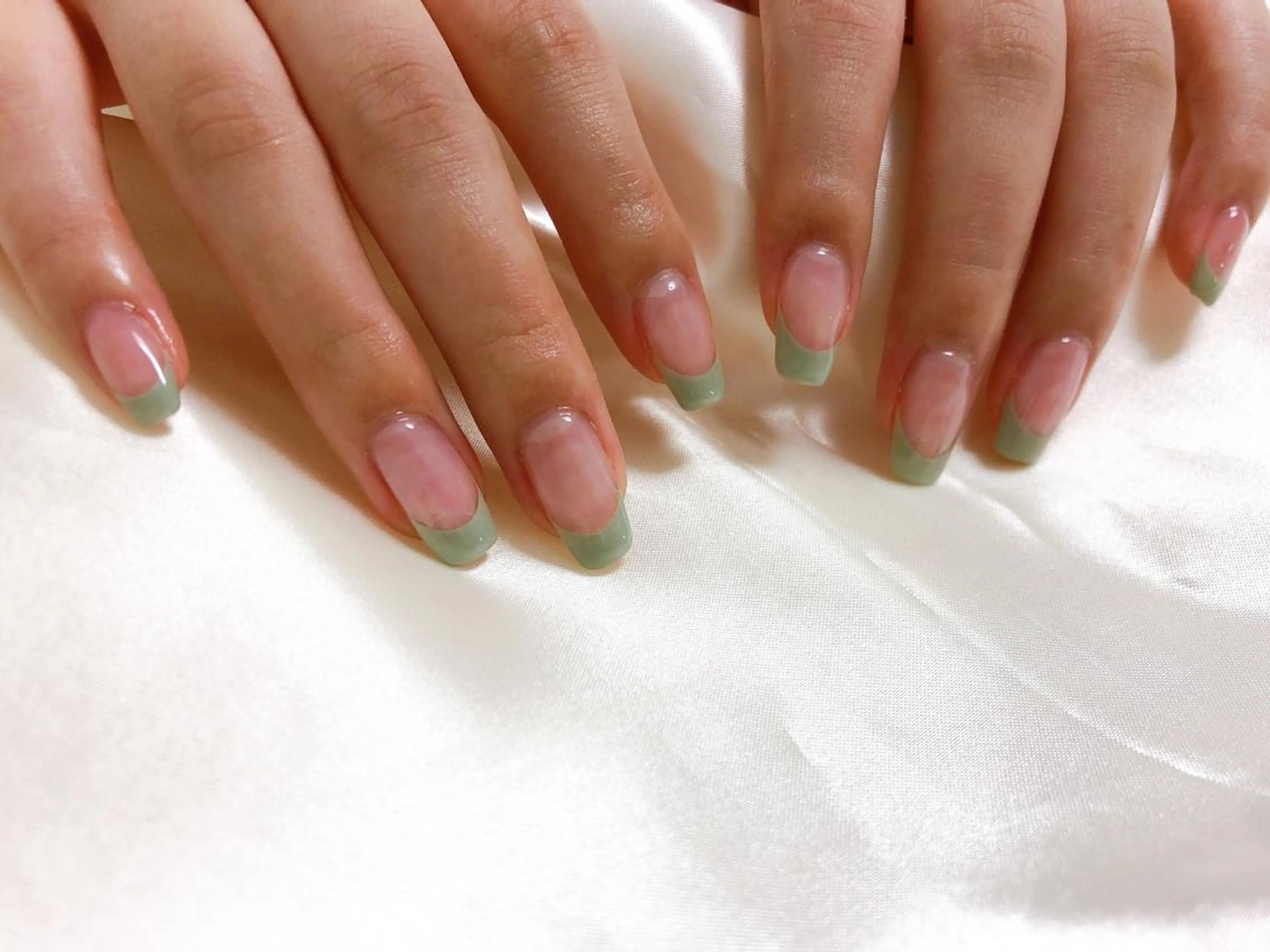 ネイル フレンチネイル Mogu nail 二子玉川のネイルデザイン