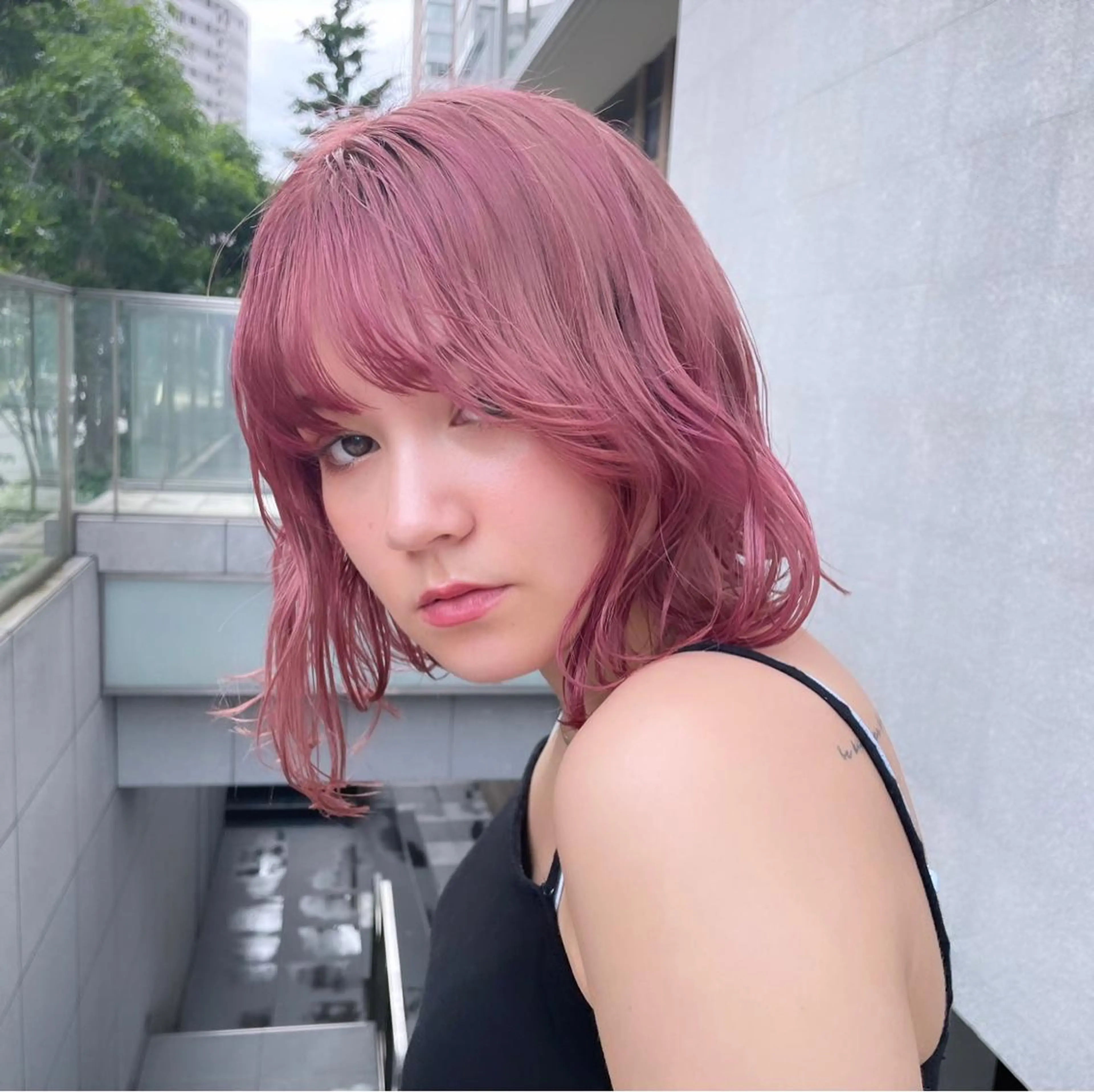 ミディアム ブリーチカラー特化 碇　英朗のヘアスタイル