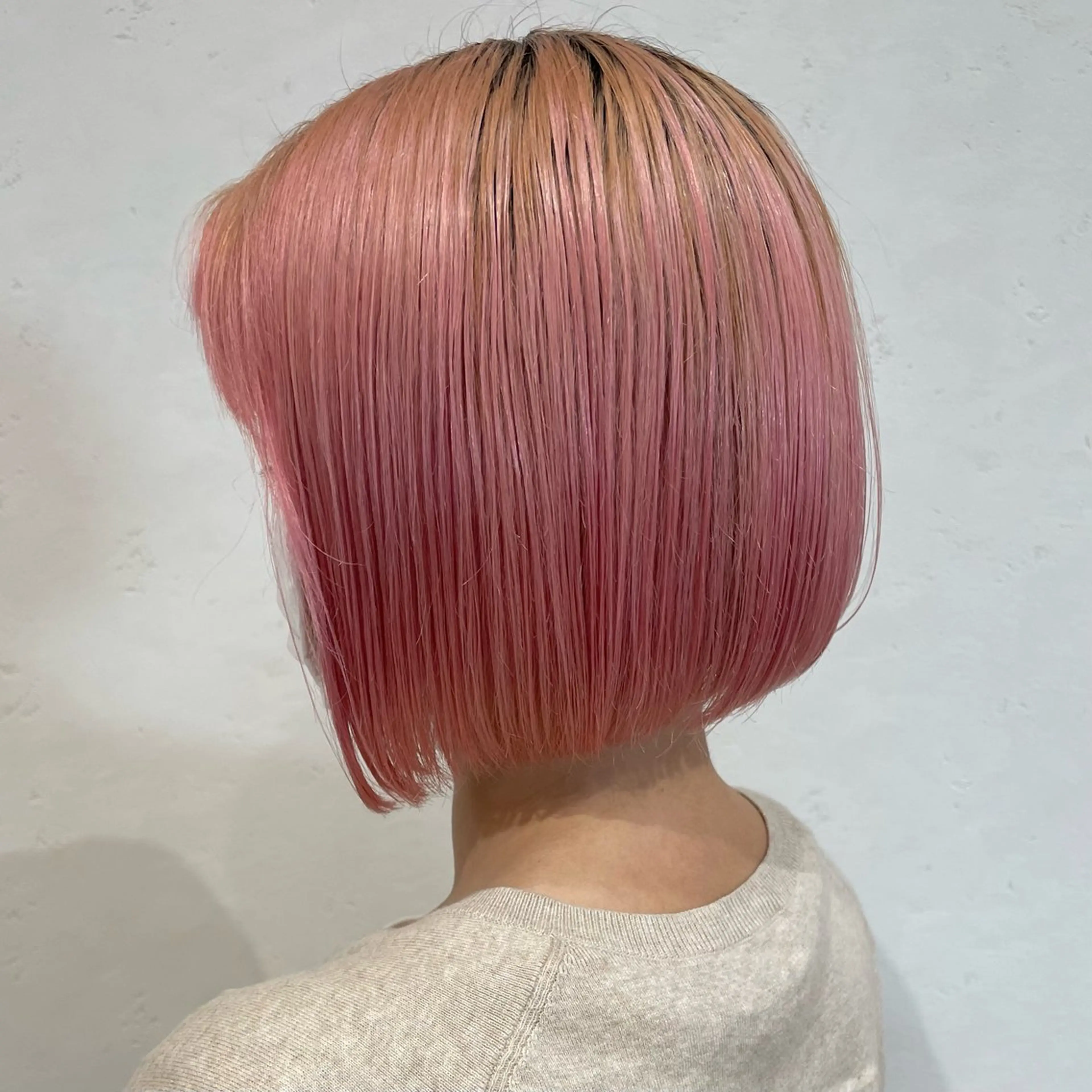 ショート カラー 切りっぱなしボブ ベージュカラー ブリーチ ケアブリーチ ダブルカラー ヘアカラー 村上 遥香 店長スタイリストのヘアスタイル