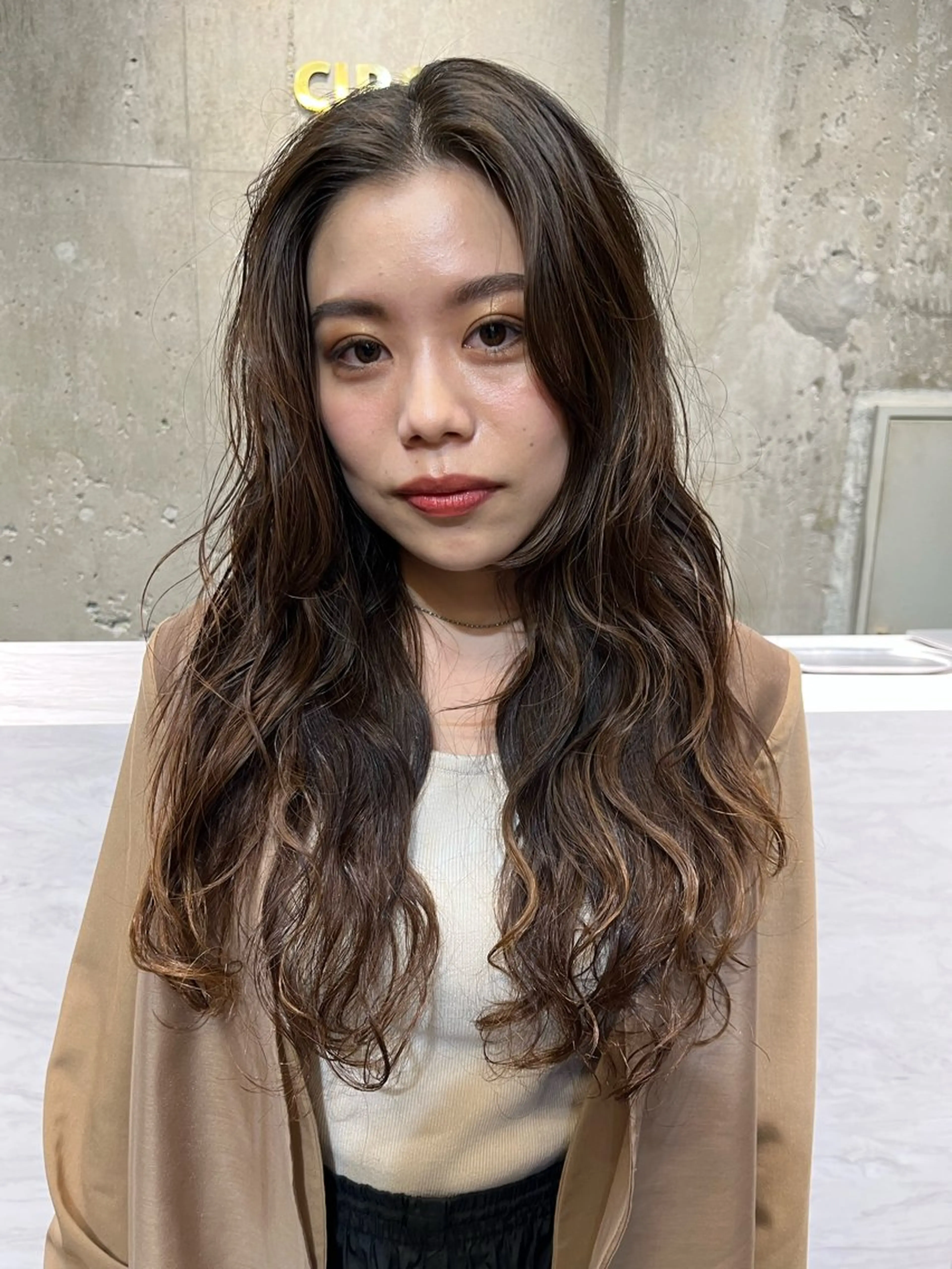 ロング パーマ フクシマ ココのヘアスタイル
