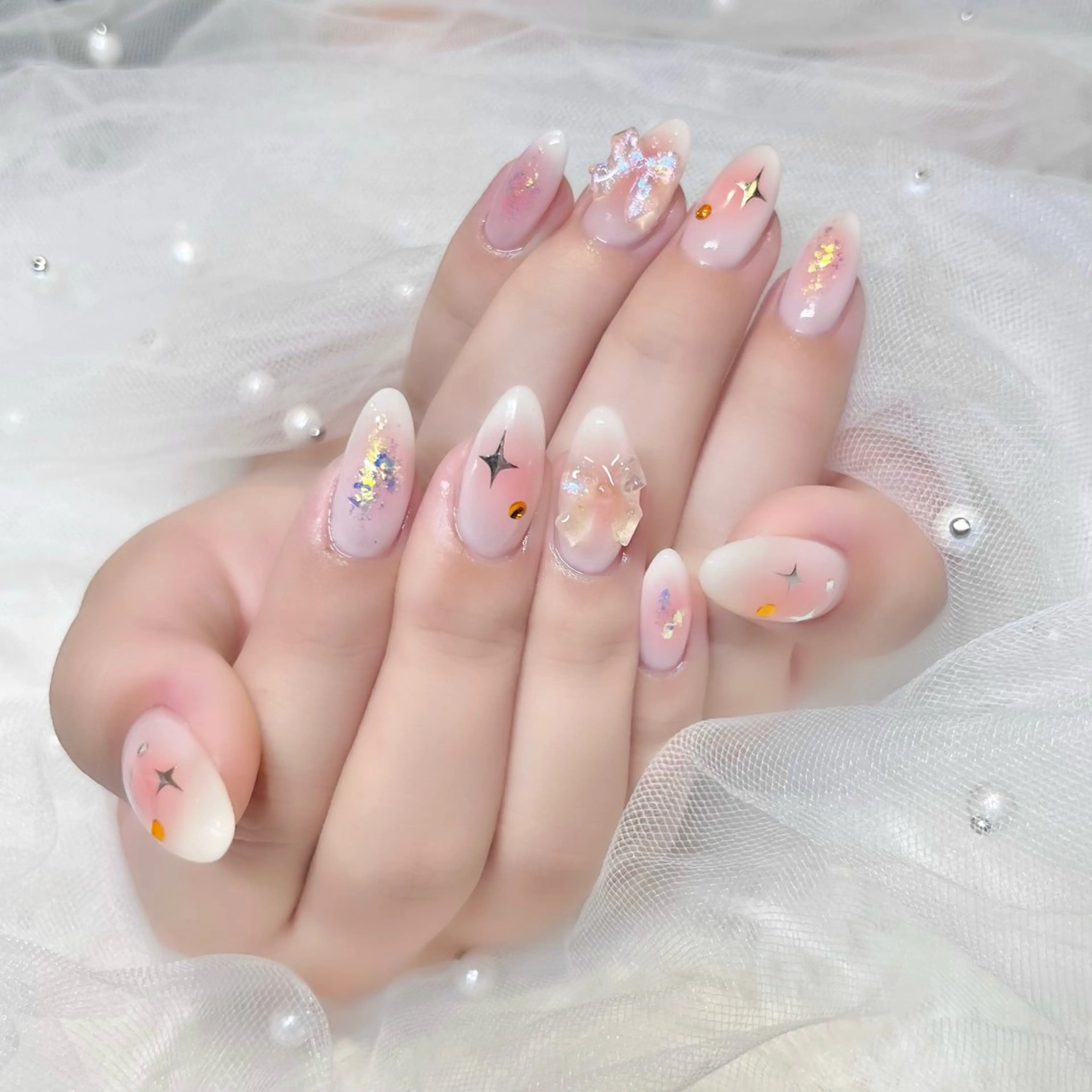 ネイル hair and beauty QUATRO 赤塚店所属・Allure赤塚店 鈴木果凜のネイルデザイン