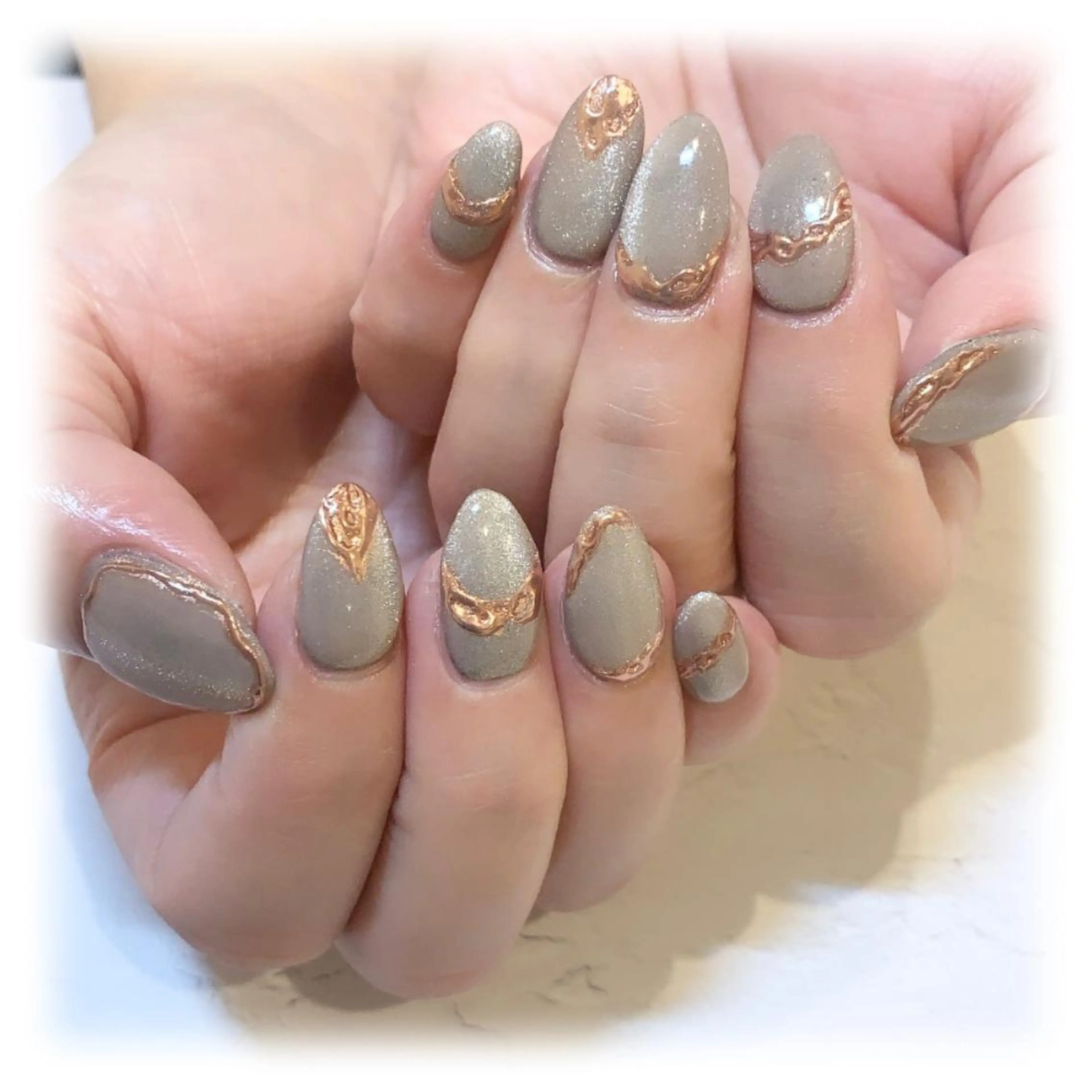 ネイル アートネイル マグネットネイル ミラーネイル ニュアンスネイル ui nailのネイルデザイン