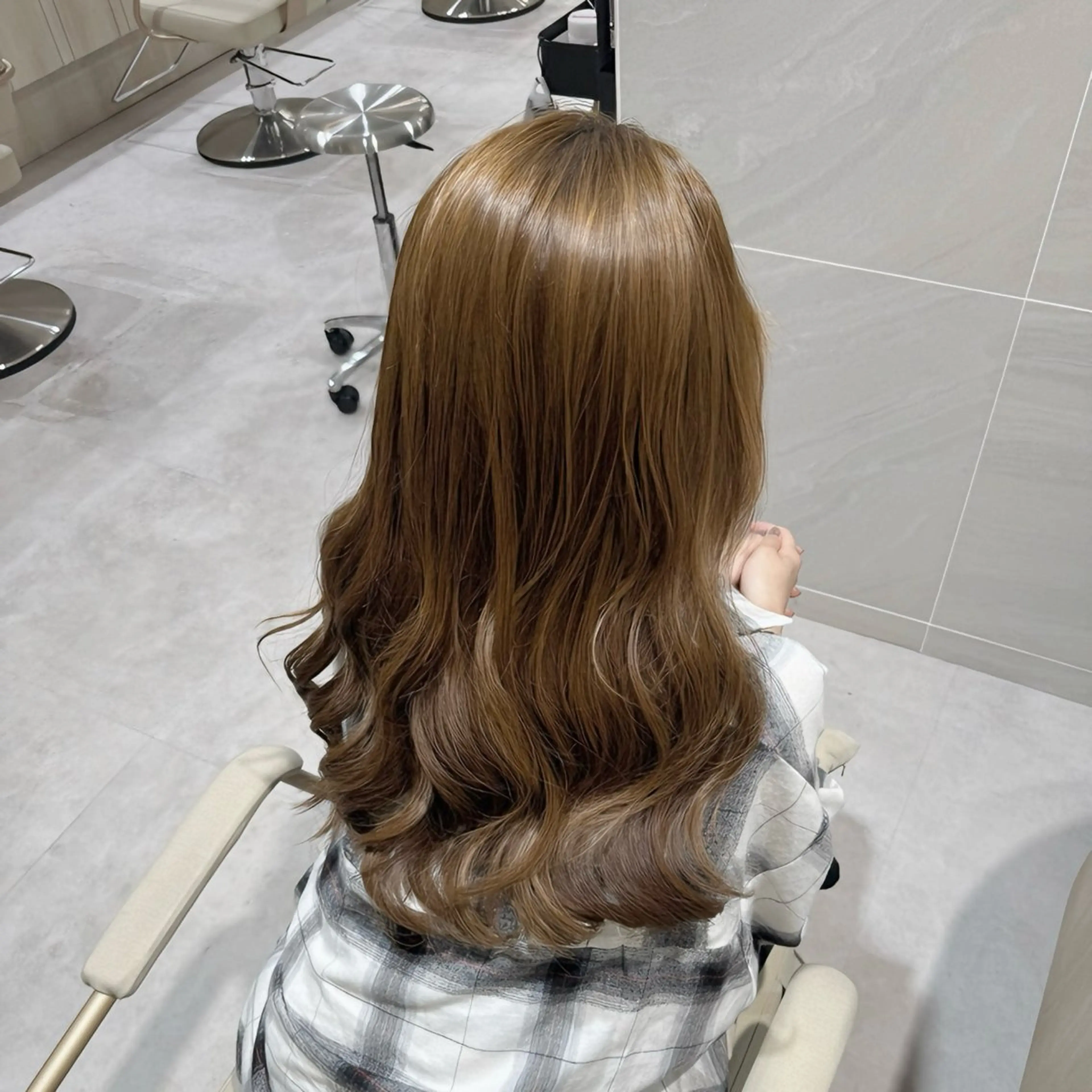 セミロング 似合わせカット 小顔カット 縮毛矯正 カット ヘアカラー 韓国風/小顔レイヤー /艶カラーのヘアスタイル