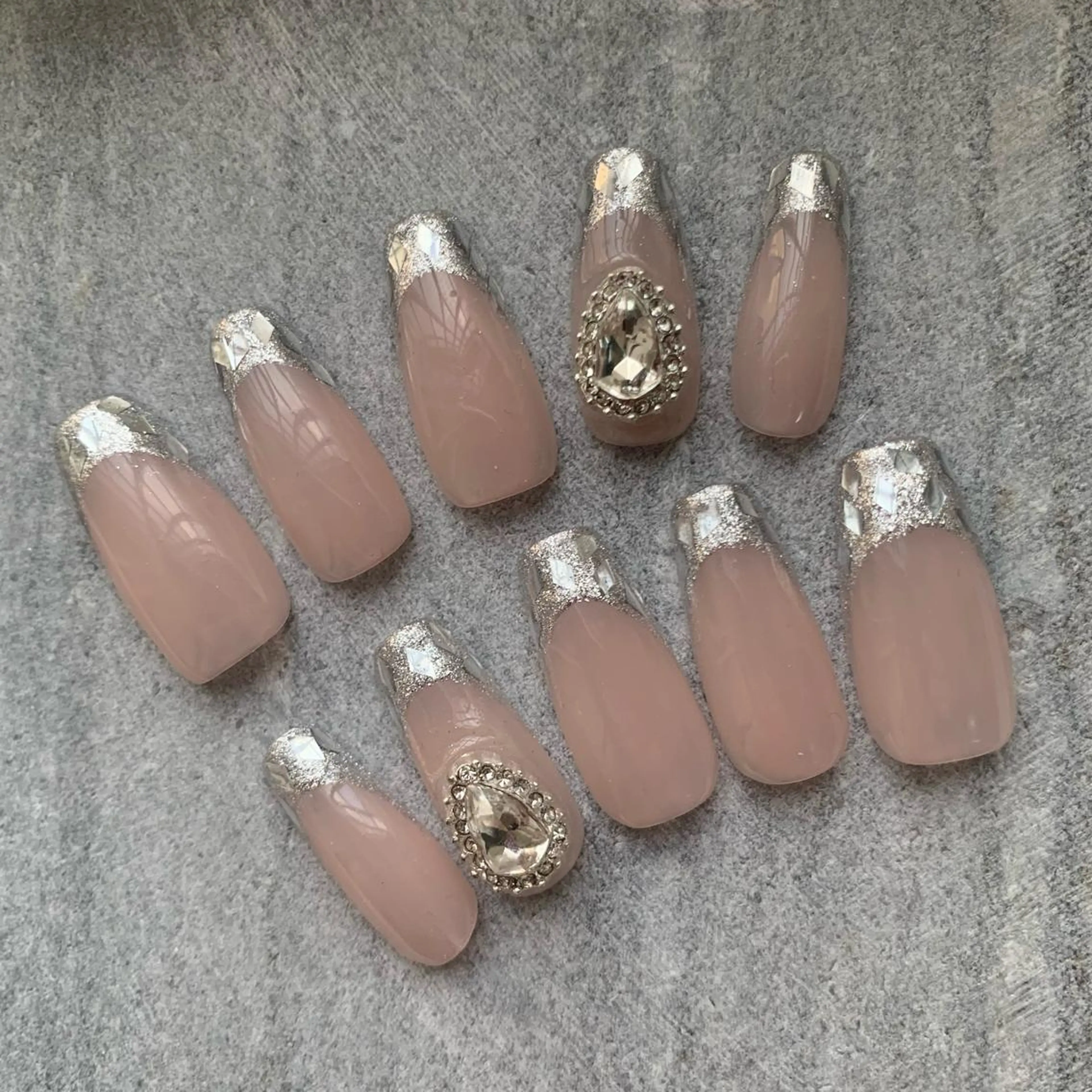 ネイル happiness nailのネイルデザイン