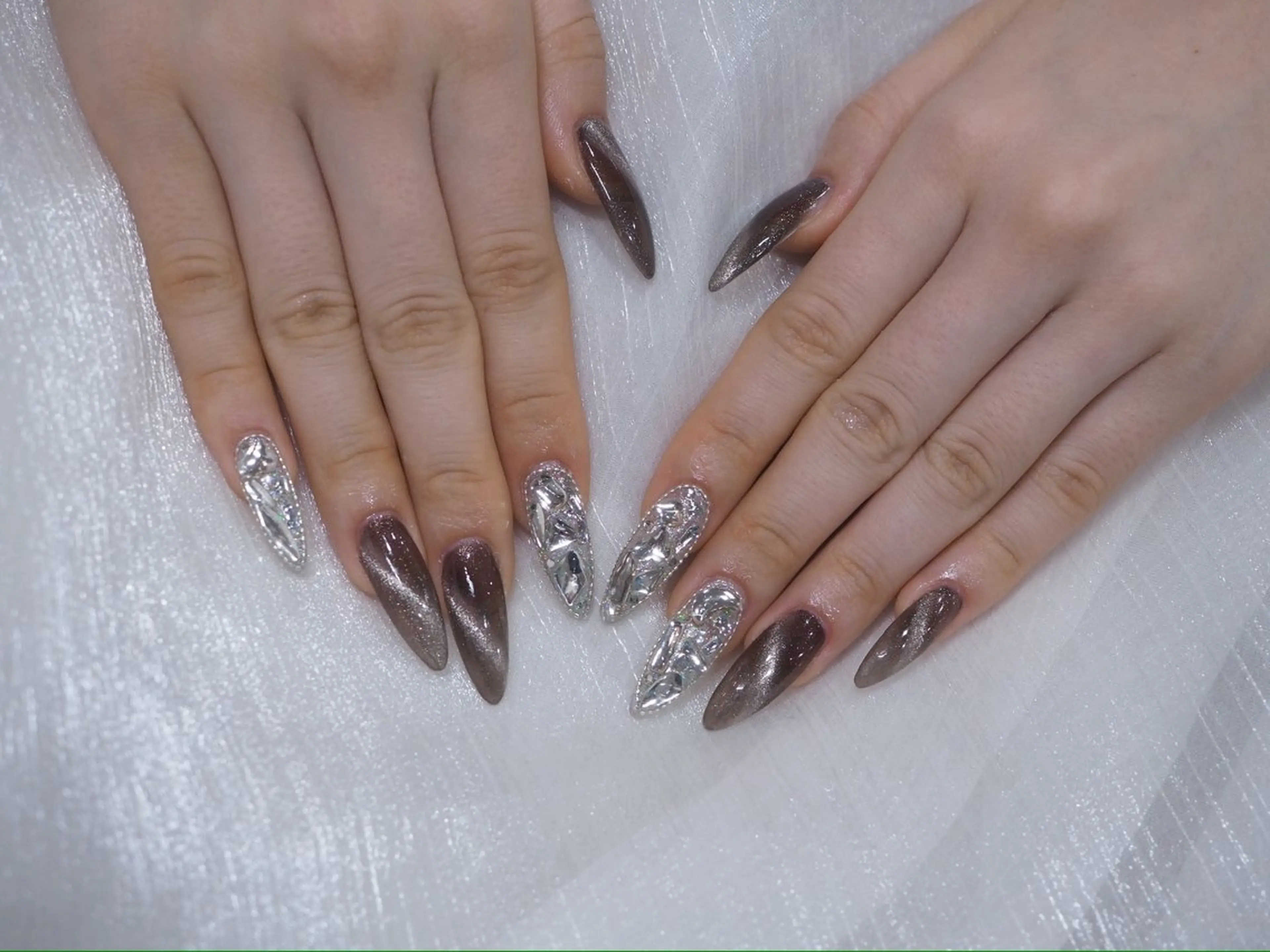 ネイル lolonail Nのネイルデザイン