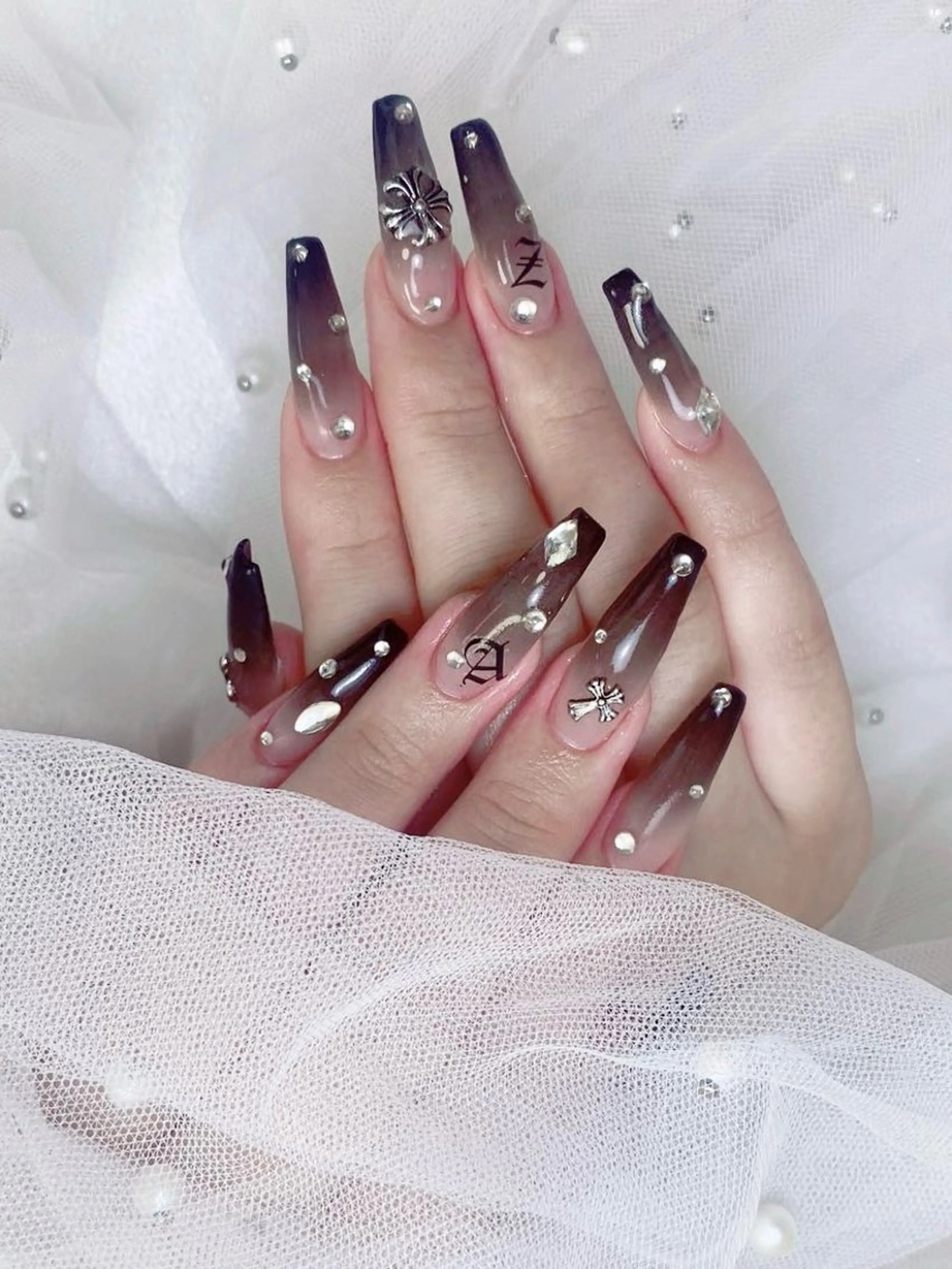 ネイル フレンチネイル ジェルネイル ハート 韓国ネイル マグネットネイル ハンドネイル ネイルサロン lotusのネイルデザイン