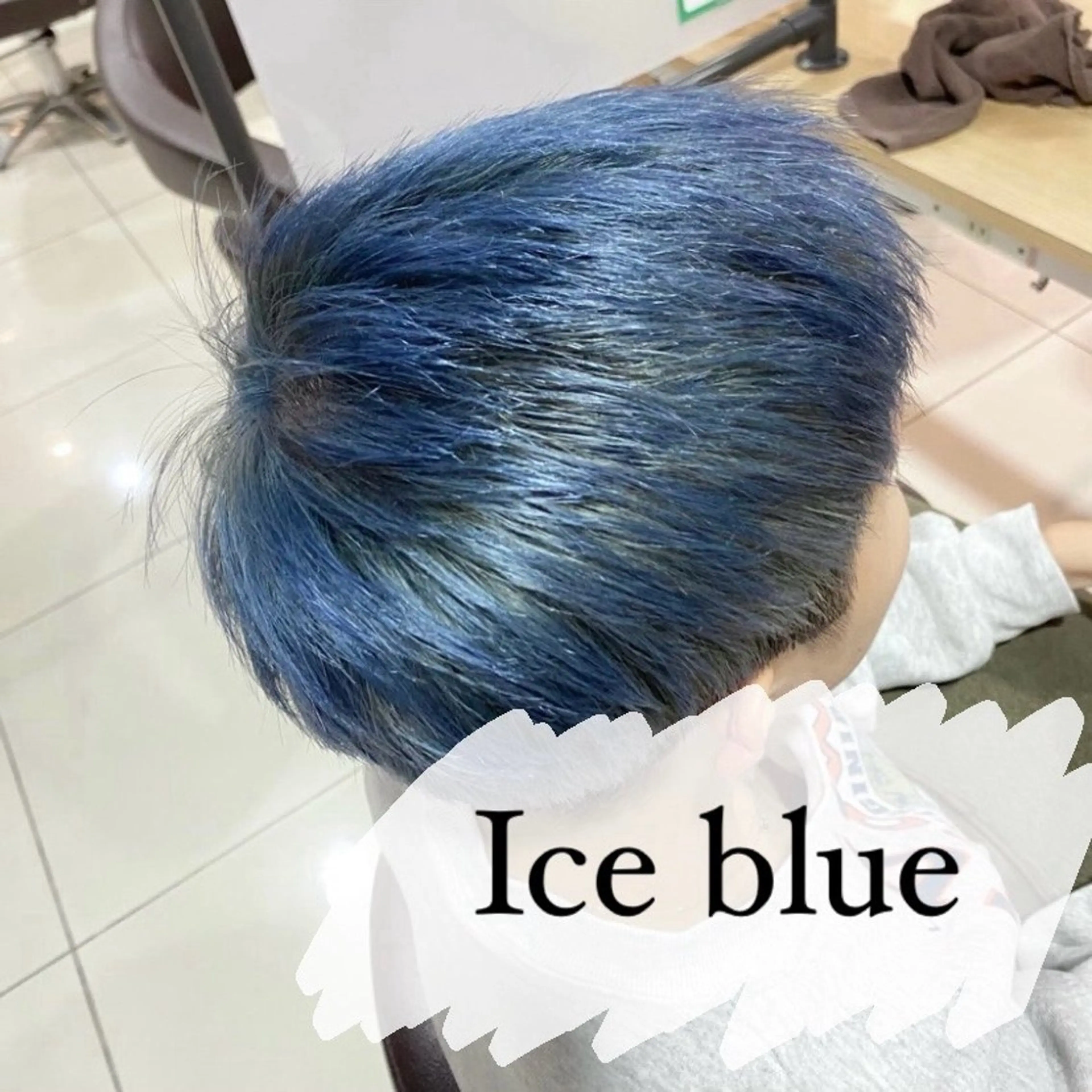 ショート カラー ブルーカラー ヘアカラー ミルクティーベージュ 暖色カラー/池田麻帆のヘアスタイル