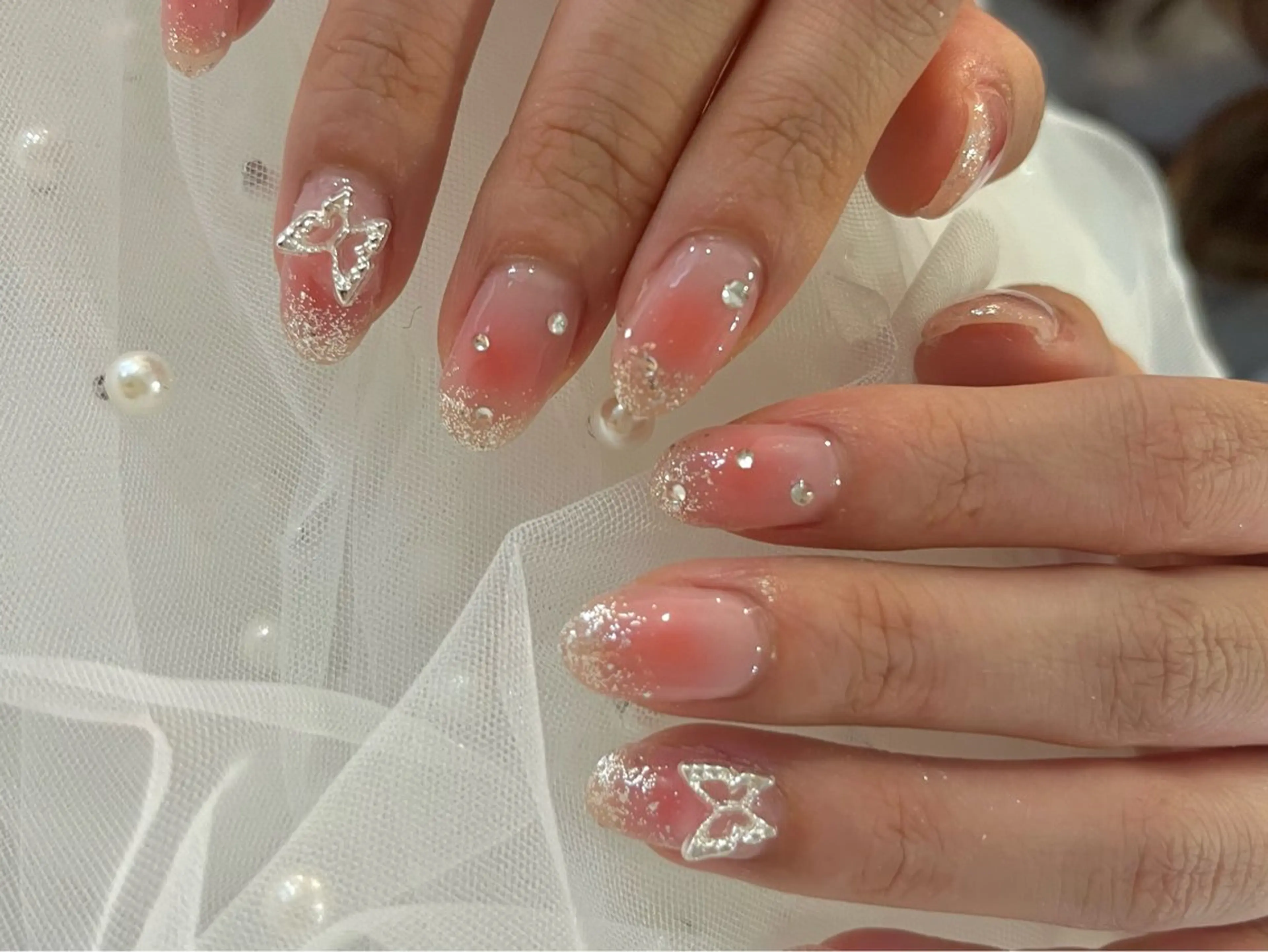 ミディアム 🎀韓国ネイル/ キラキラネイル専門店のネイルデザイン