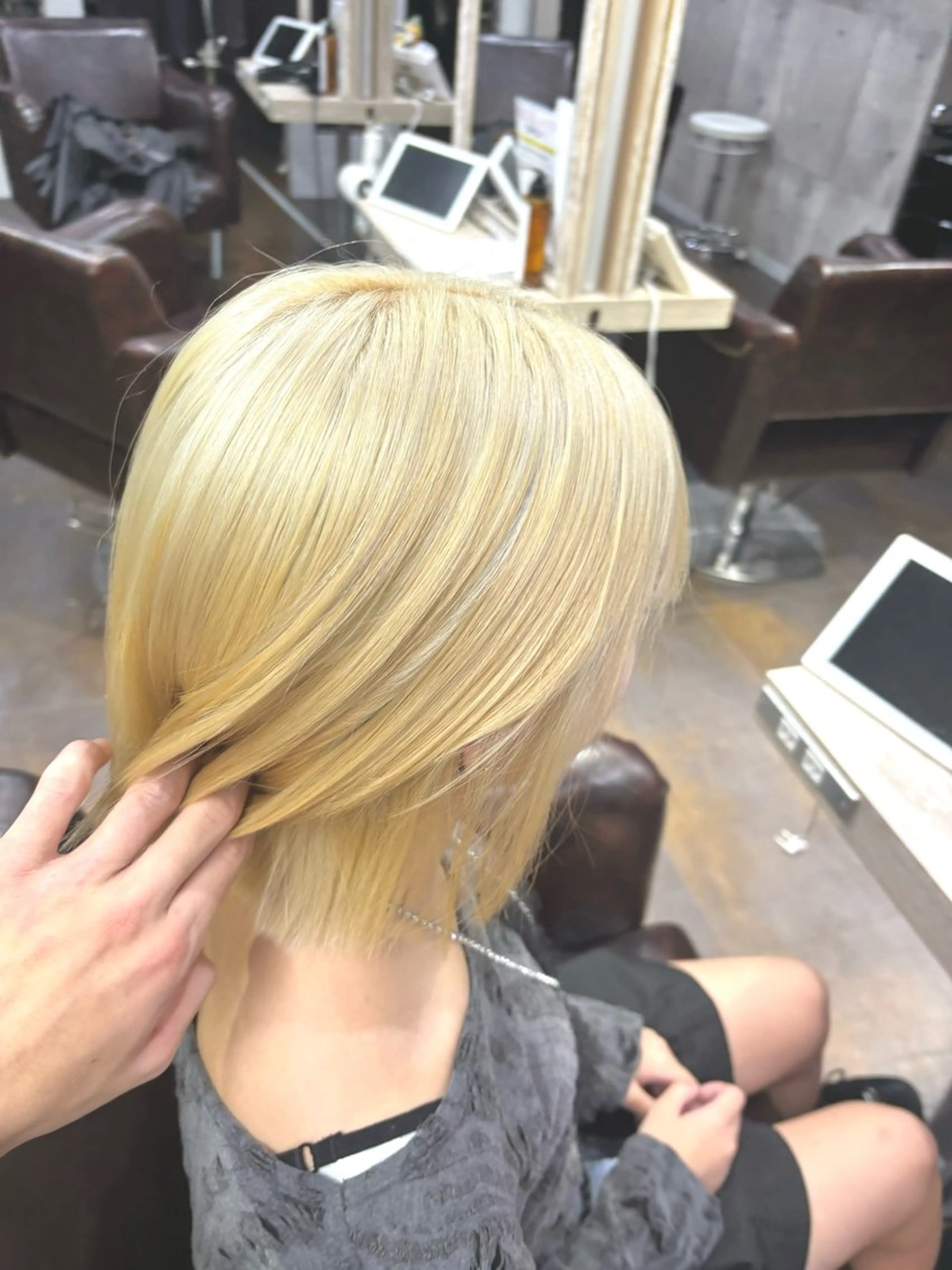 ショート ✨韓国艶髪✨ケア ブリーチ🫧アキラのヘアスタイル