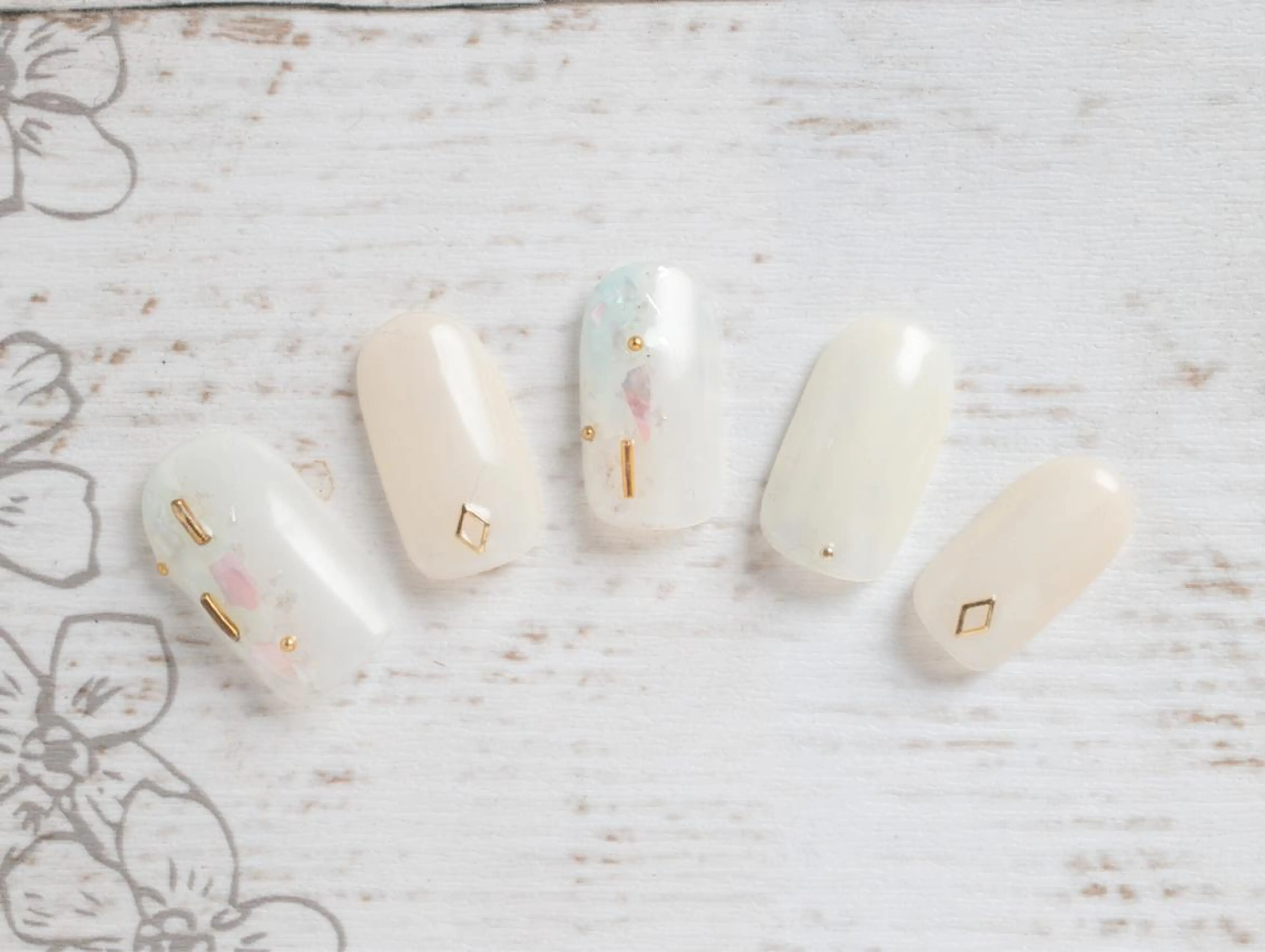 ネイル アートネイル シンプルネイル ku-to所属・林 志帆子【en2号店】のマツエク・マツパデザイン