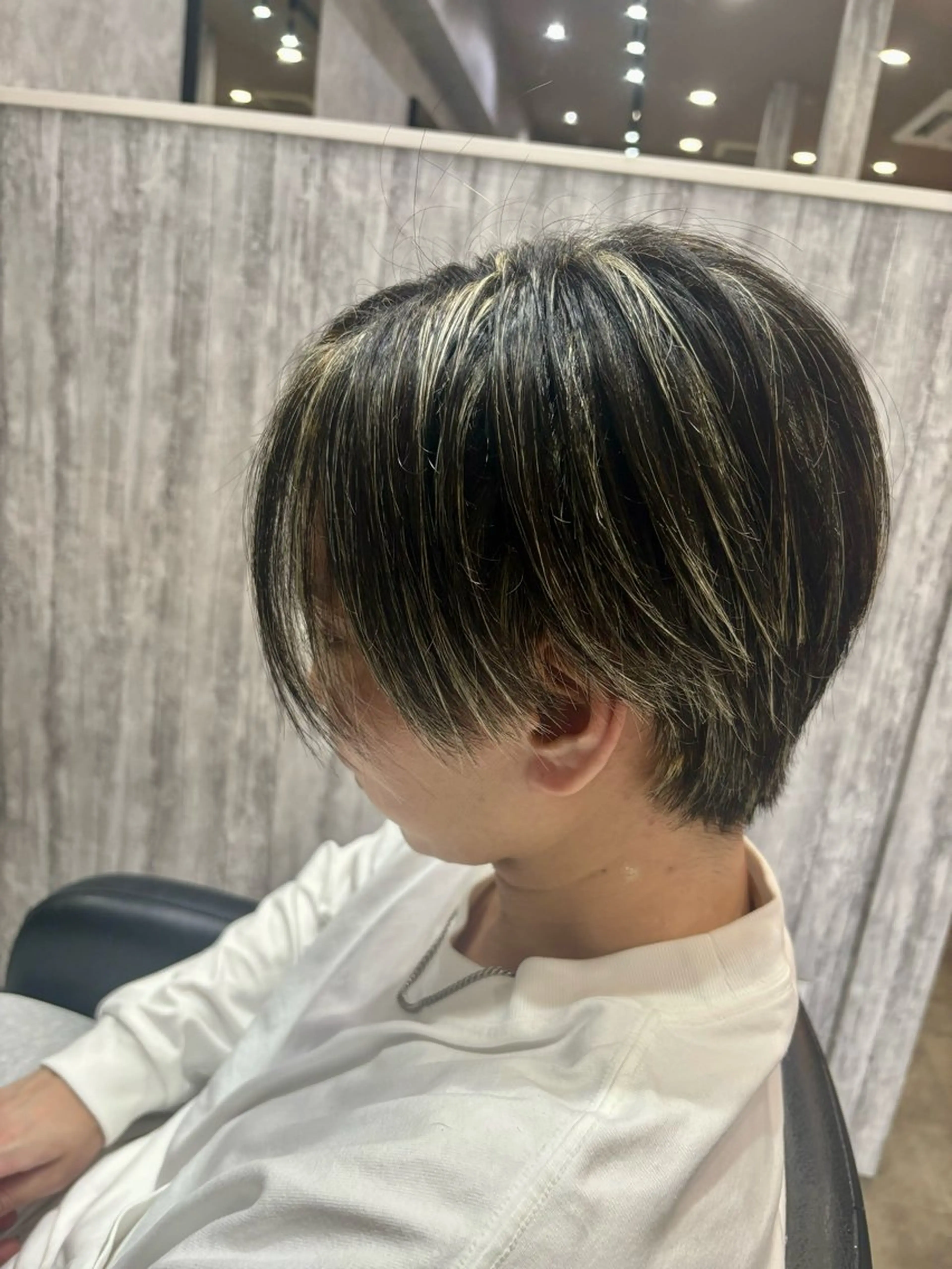 メンズメッシュキャップハイライト(ブリーチ2回オンカラー込み)＋カットの写真