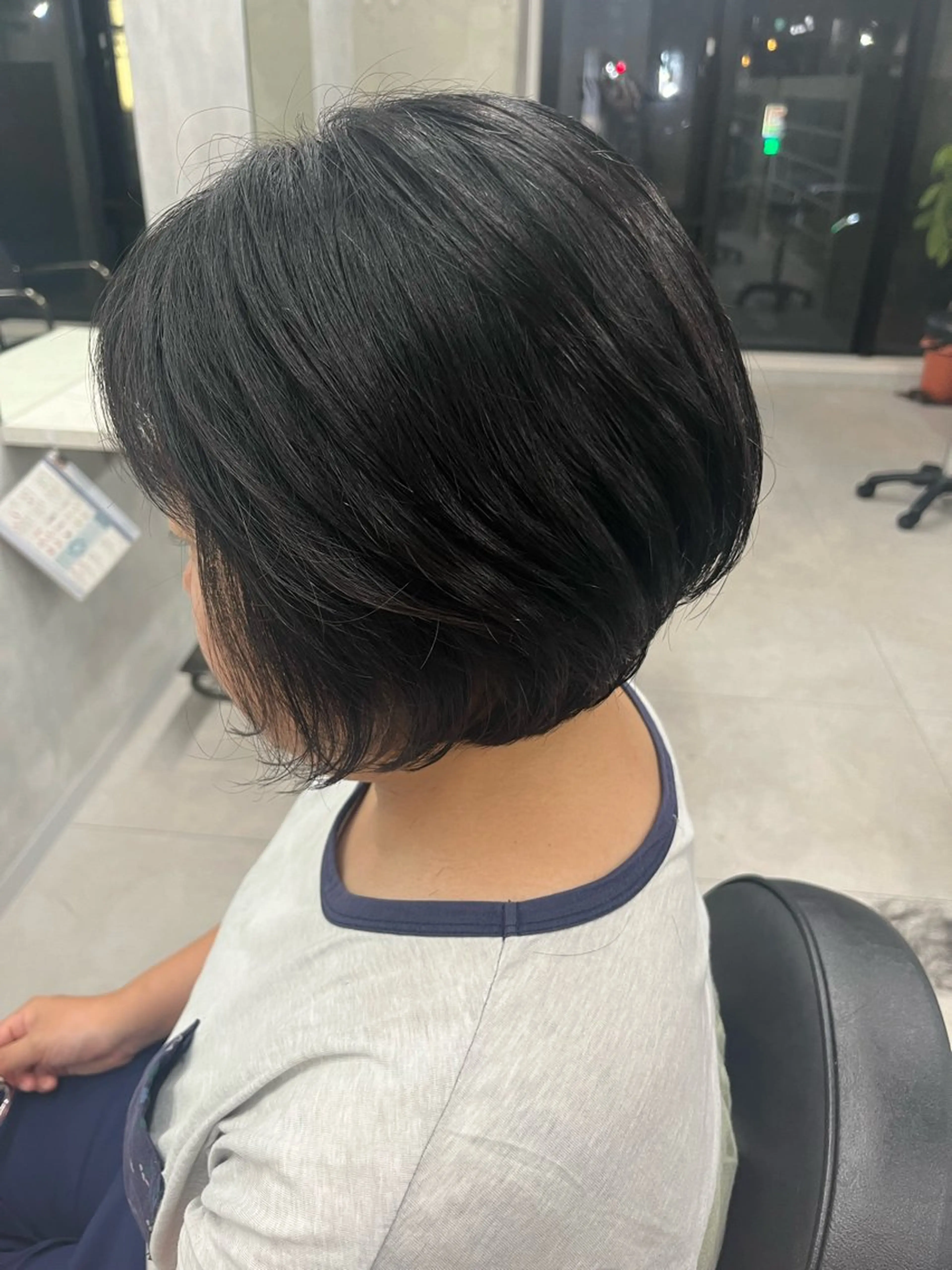 ショート カット anon Loemのヘアスタイル