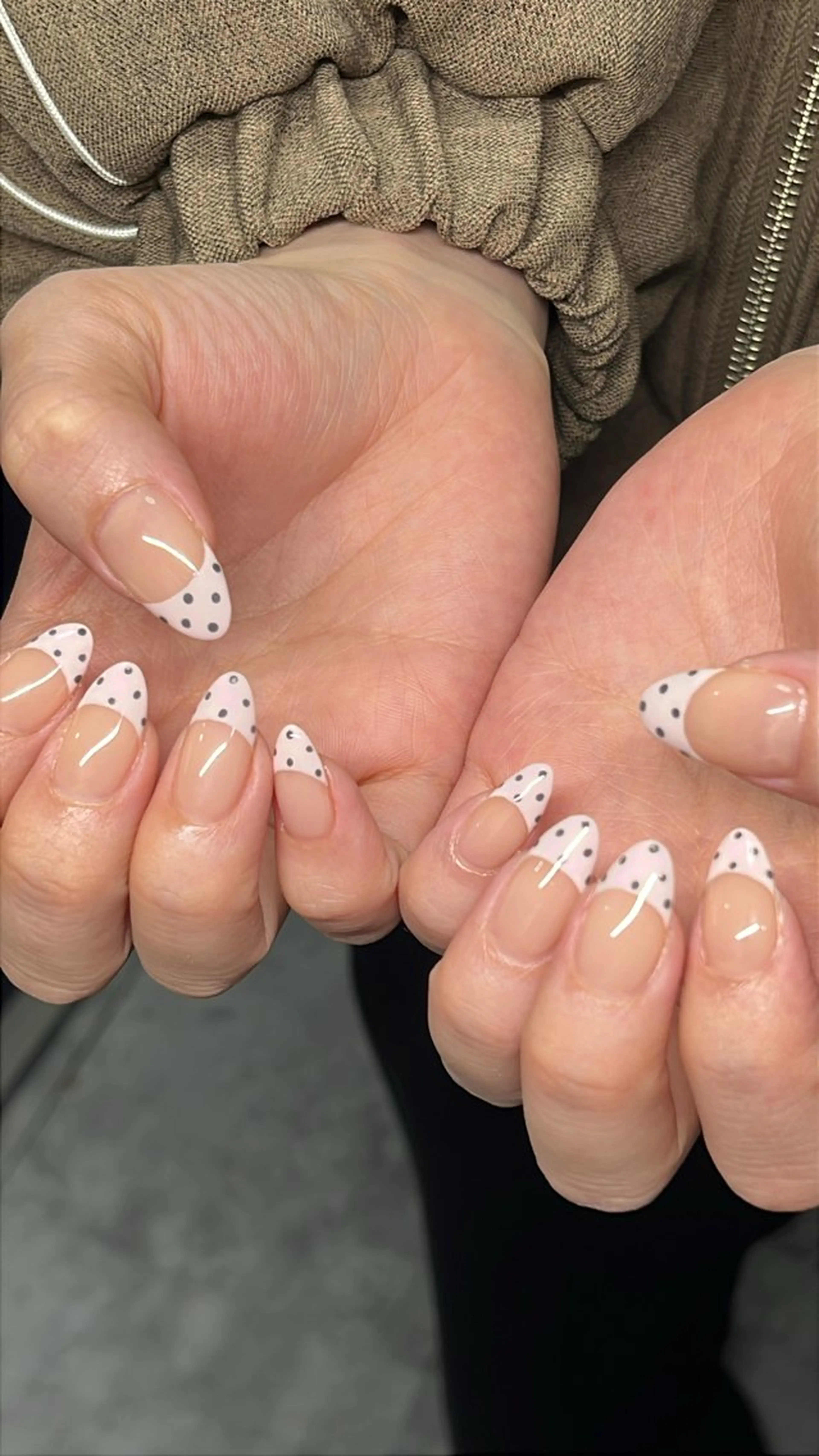 ネイル アートネイル ドット ハンドネイル NailByua 武蔵新城徒歩4分のネイルデザイン