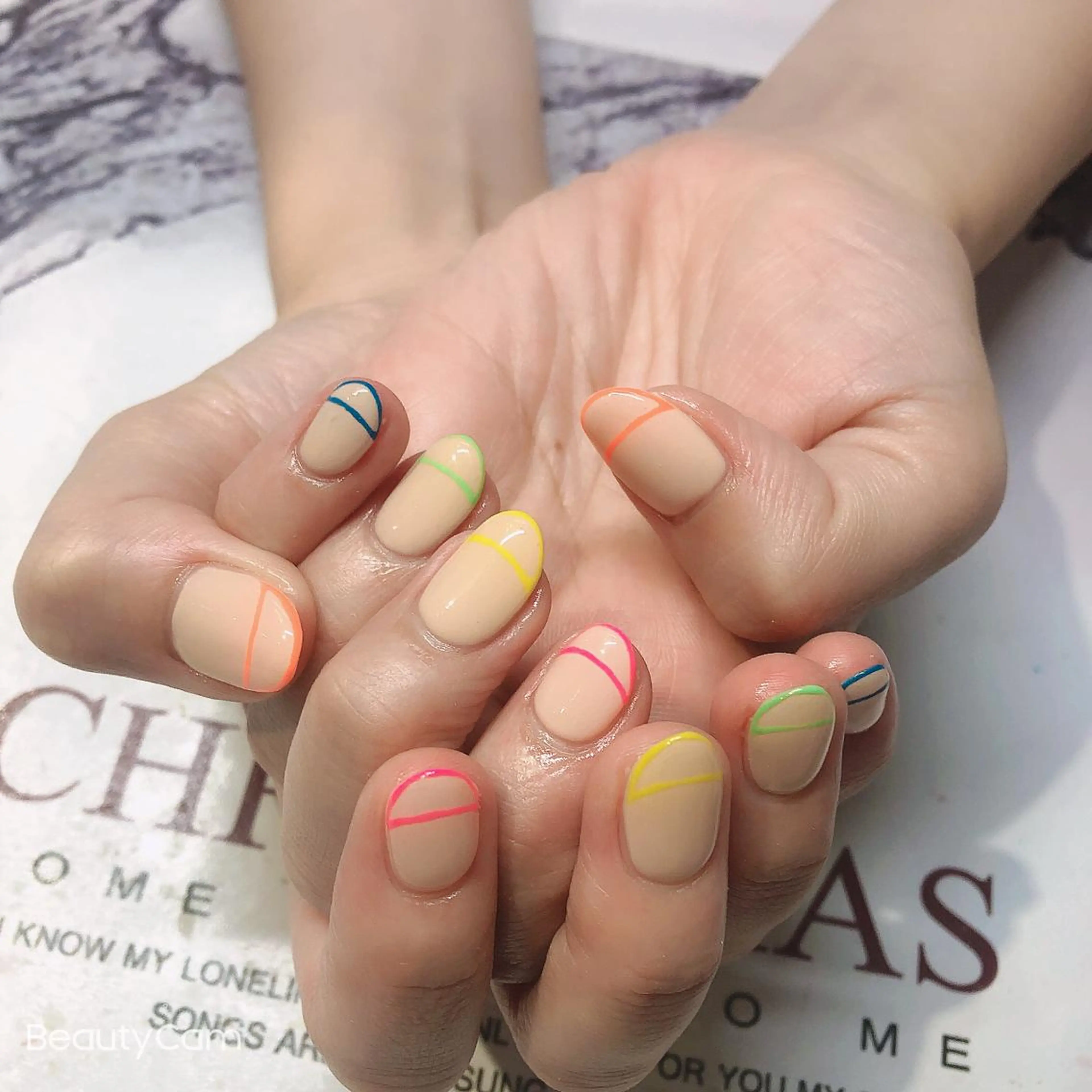 ネイル Guarendo錦糸町店所属・ガレンドウ 白澤 愛子のネイルデザイン