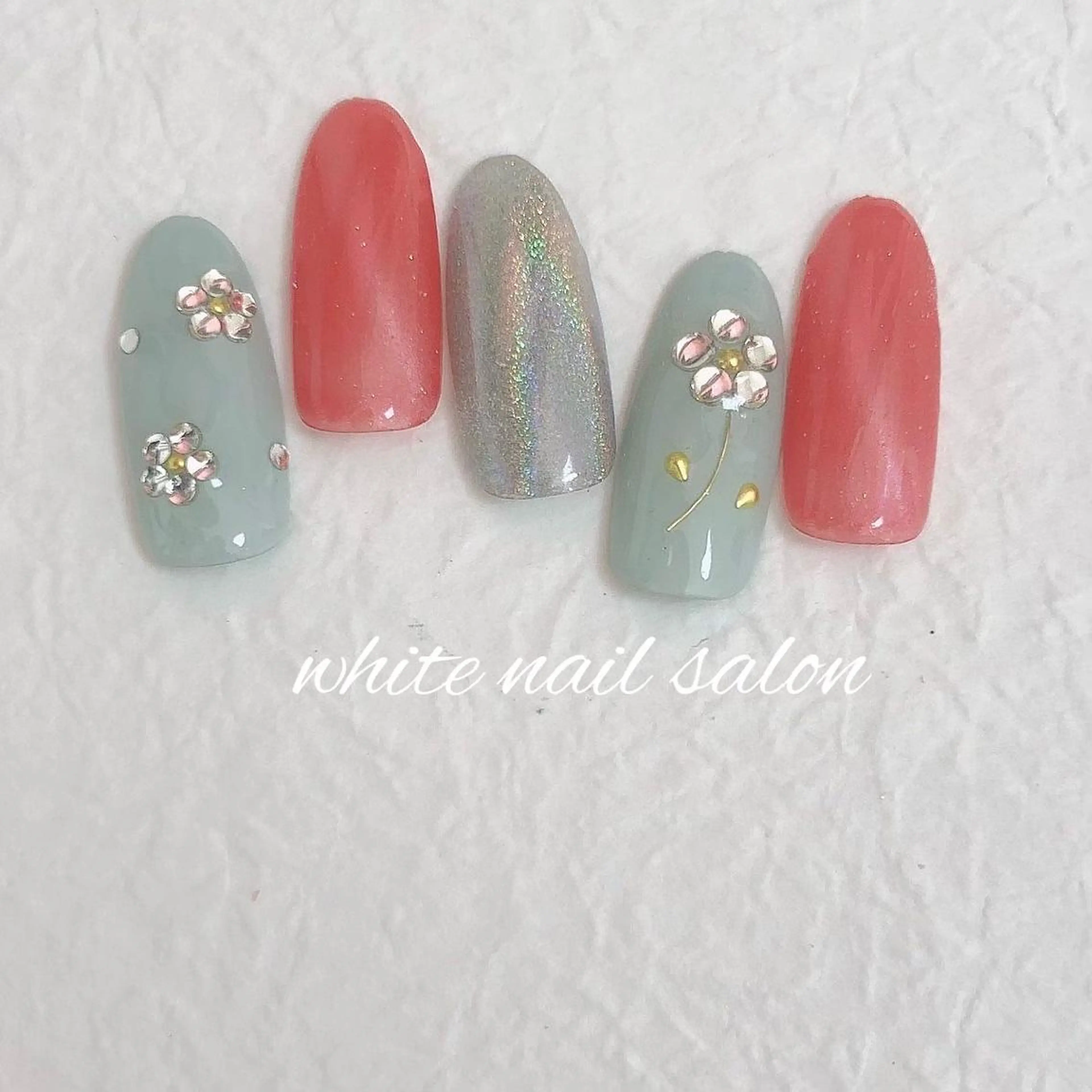 ネイル ジェルネイル ハードジェル ラメ(グリッター) 持ち込み ソフトジェル ハンドネイル white nail salonのネイルデザイン