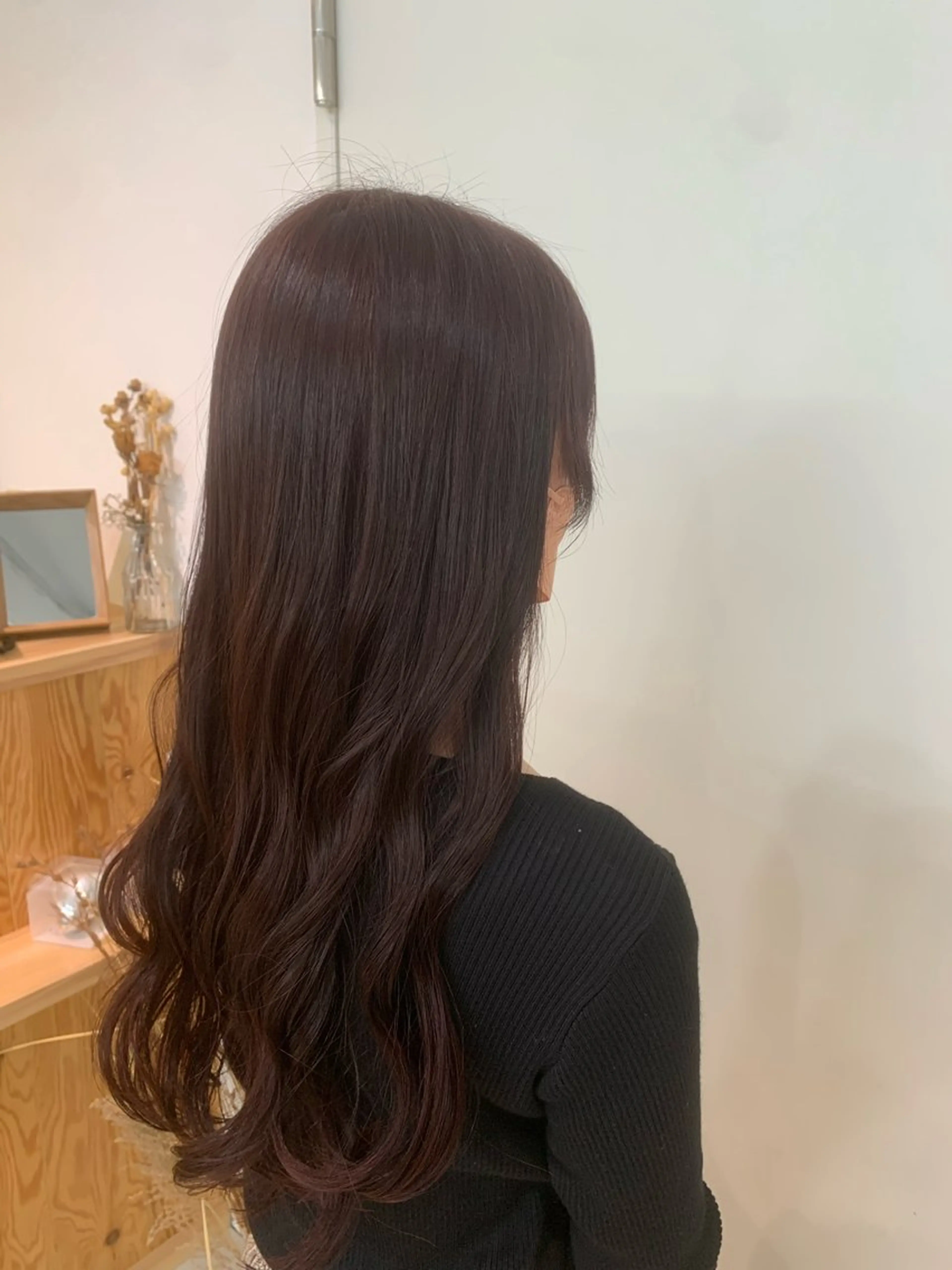 ロング カラー ブラウンカラー カシス イルミナカラー 室谷 ゆりあのヘアスタイル