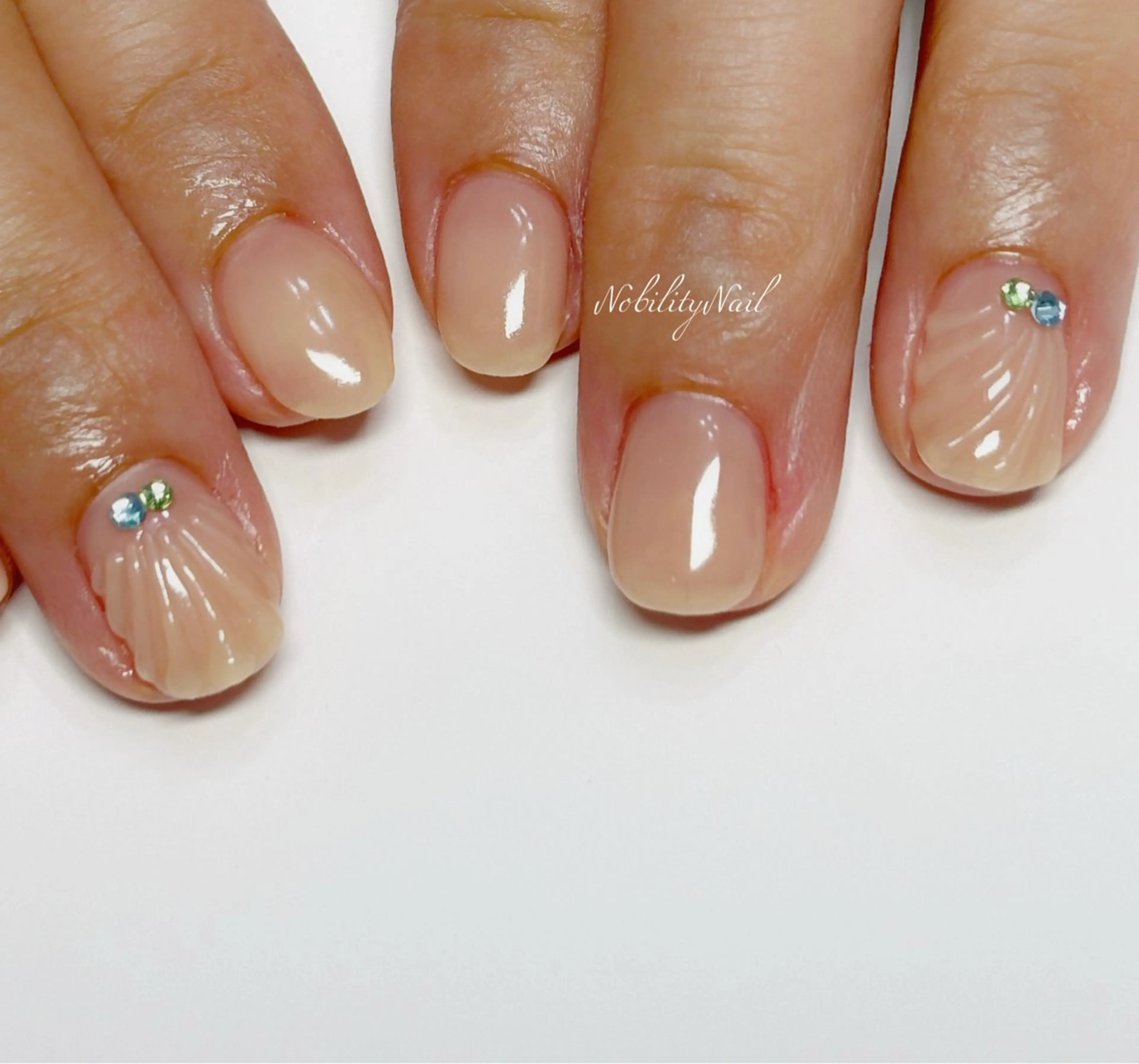 ネイル ネイルサロンNobilityNail所属・風口 麻由子のネイルデザイン