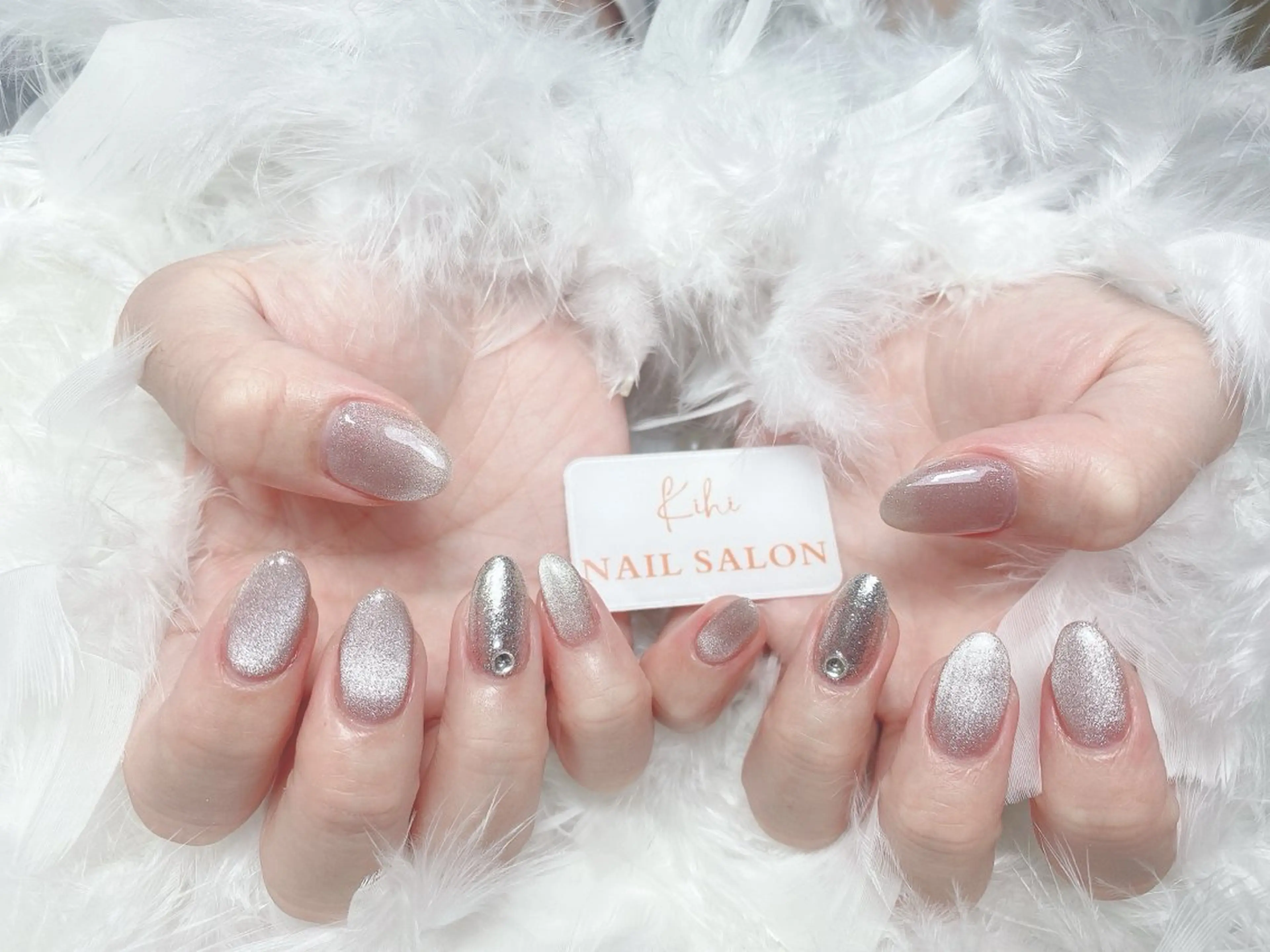 ネイル アートネイル フレンチネイル ジェルネイル グラデーション 韓国ネイル ハンドネイル 💕鈴木ユリ パラジェル/オフ無料のネイルデザイン