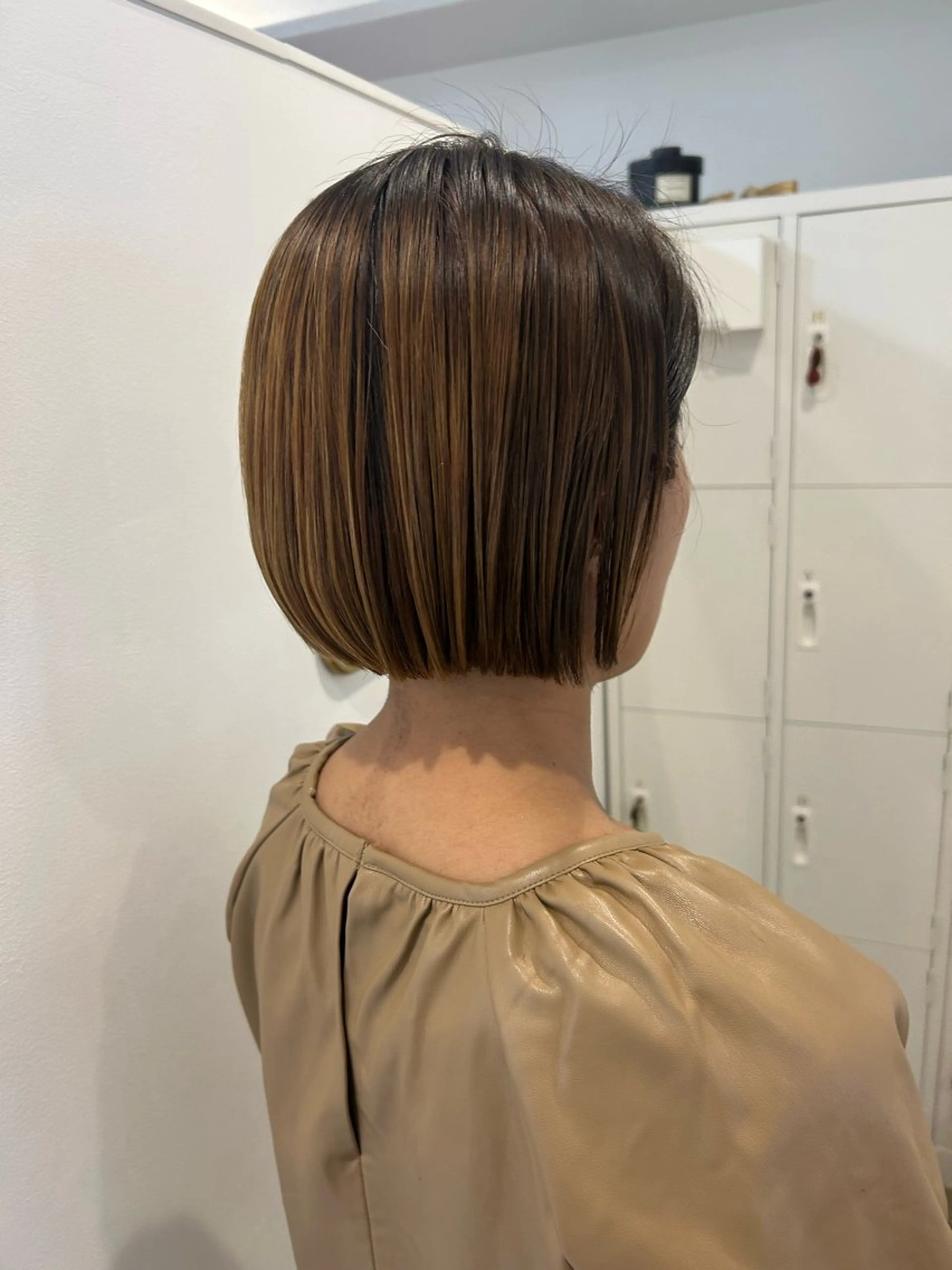 ショート ボブ カット ヘアカラー トリートメント オリーブ/ ナカミネアキナのヘアスタイル