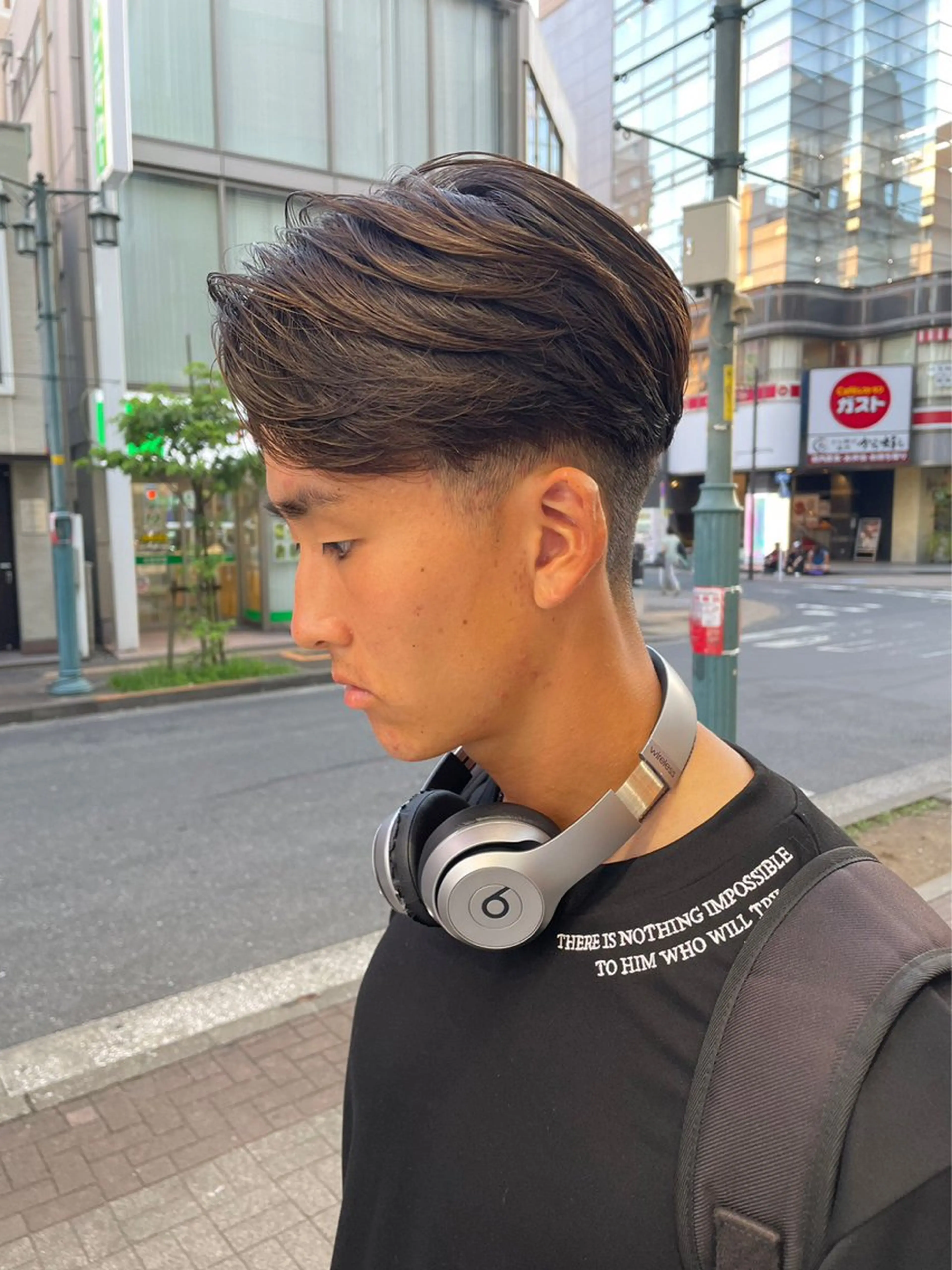 ショート メンズ メンズブリーチ メンズハイトーン メンズインナーカラー 髪質改善 ショートヘア Rei/ 縮毛矯正/ ハイライトカラー募集のヘアスタイル