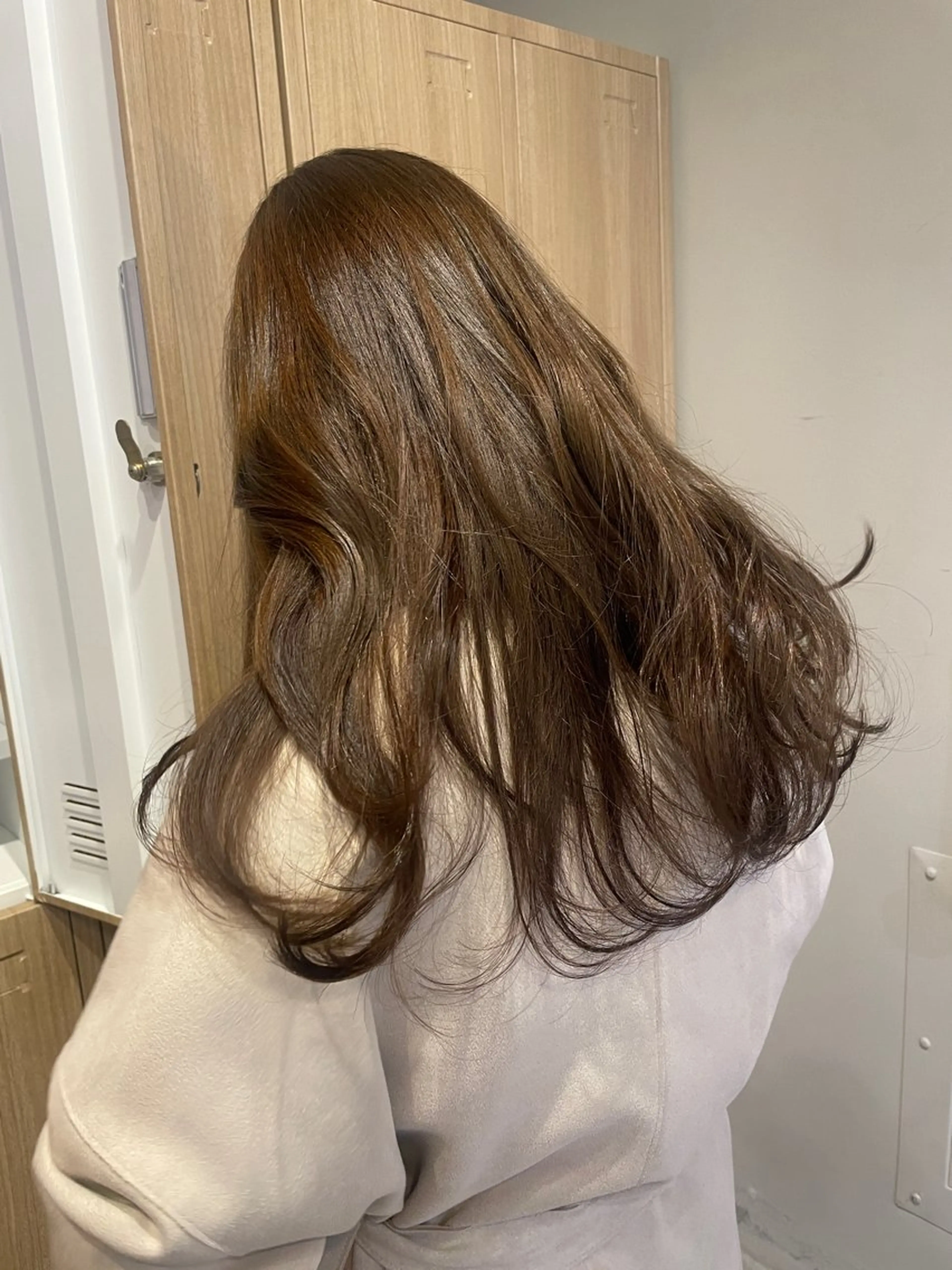 カラー 🤍LOREN エリコ🌈のヘアスタイル