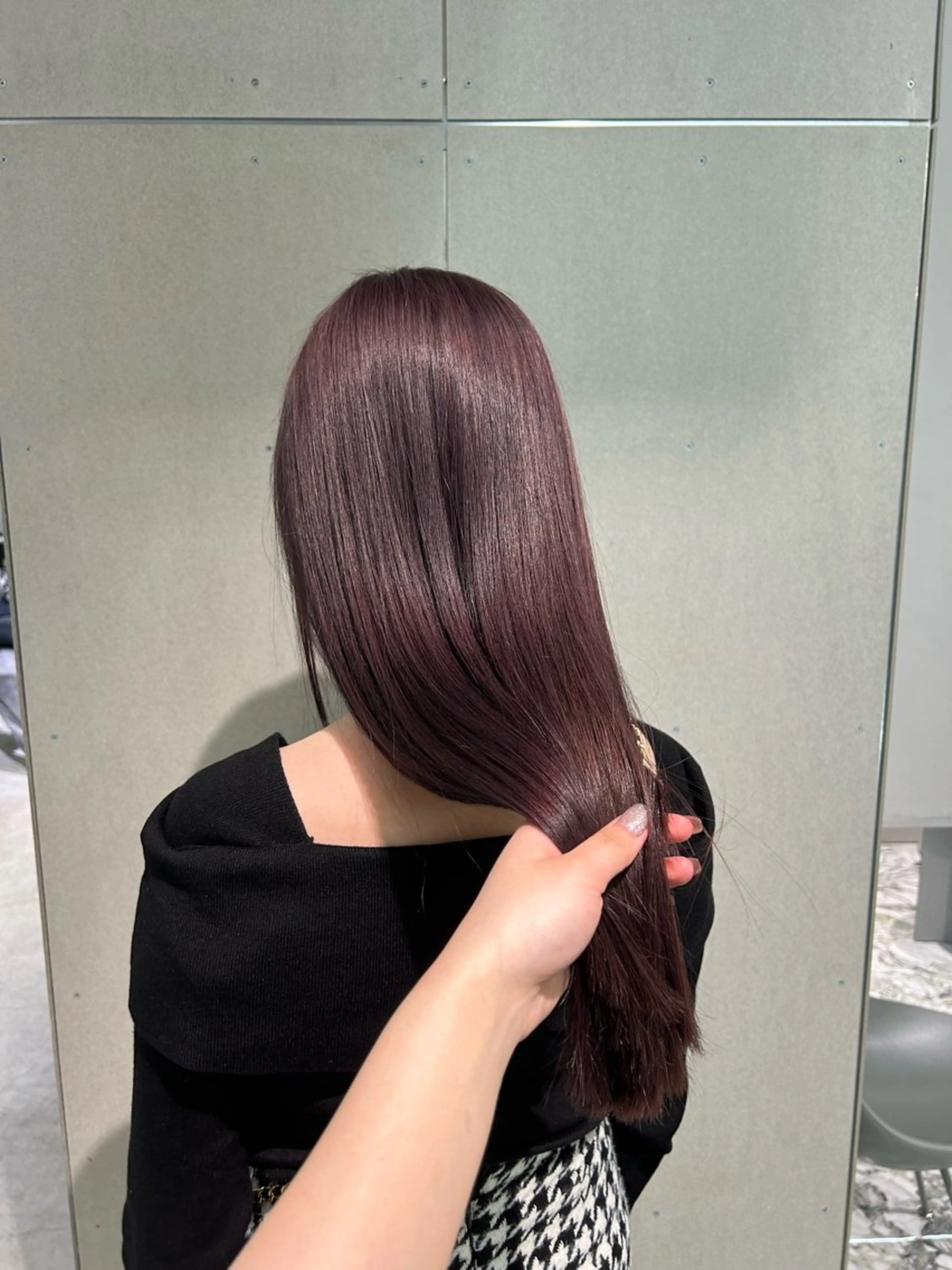 ロング カラー ラベンダーカラー 寺澤 花梨のヘアスタイル