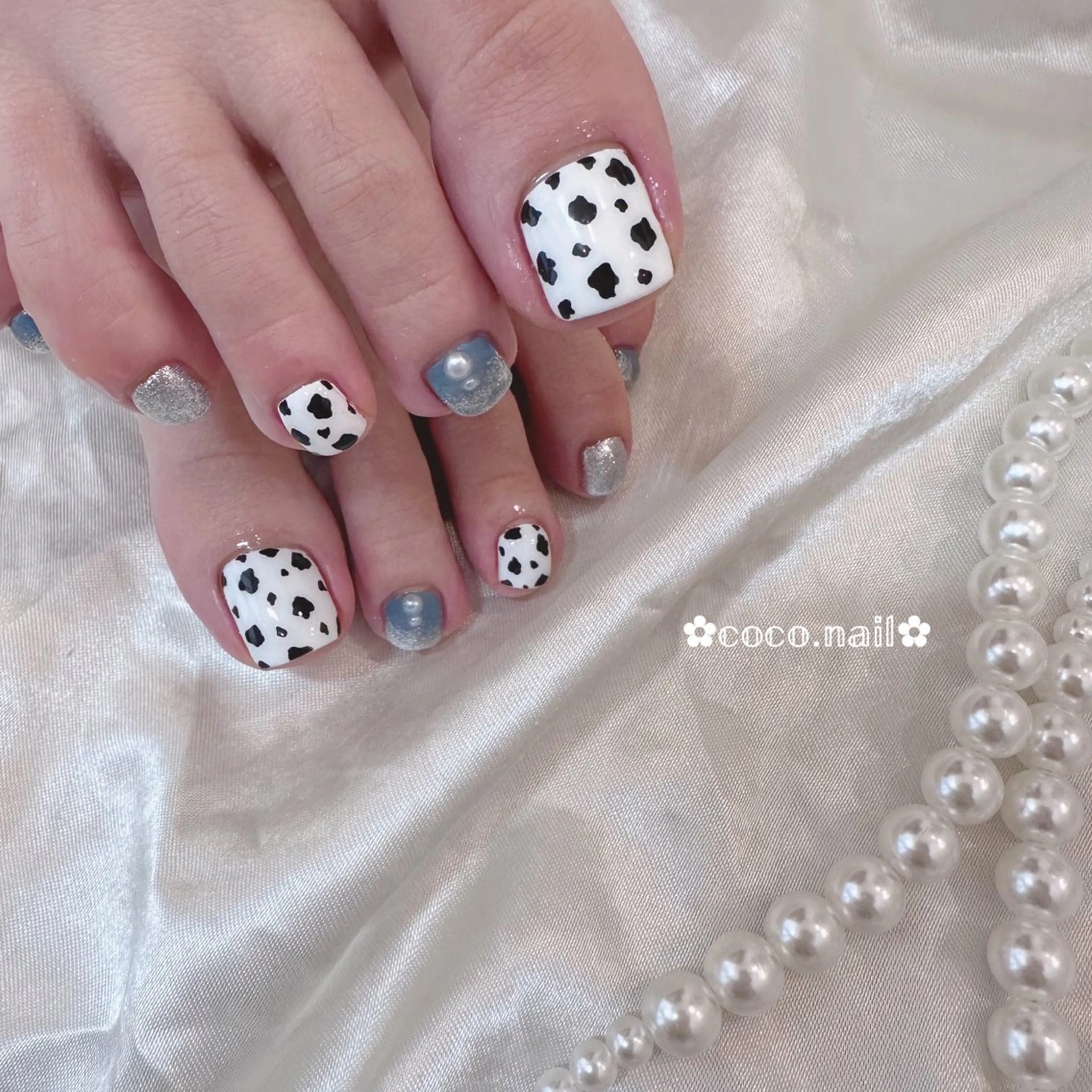 ネイル フットネイル lili.nail y2k/ワンホンのネイルデザイン