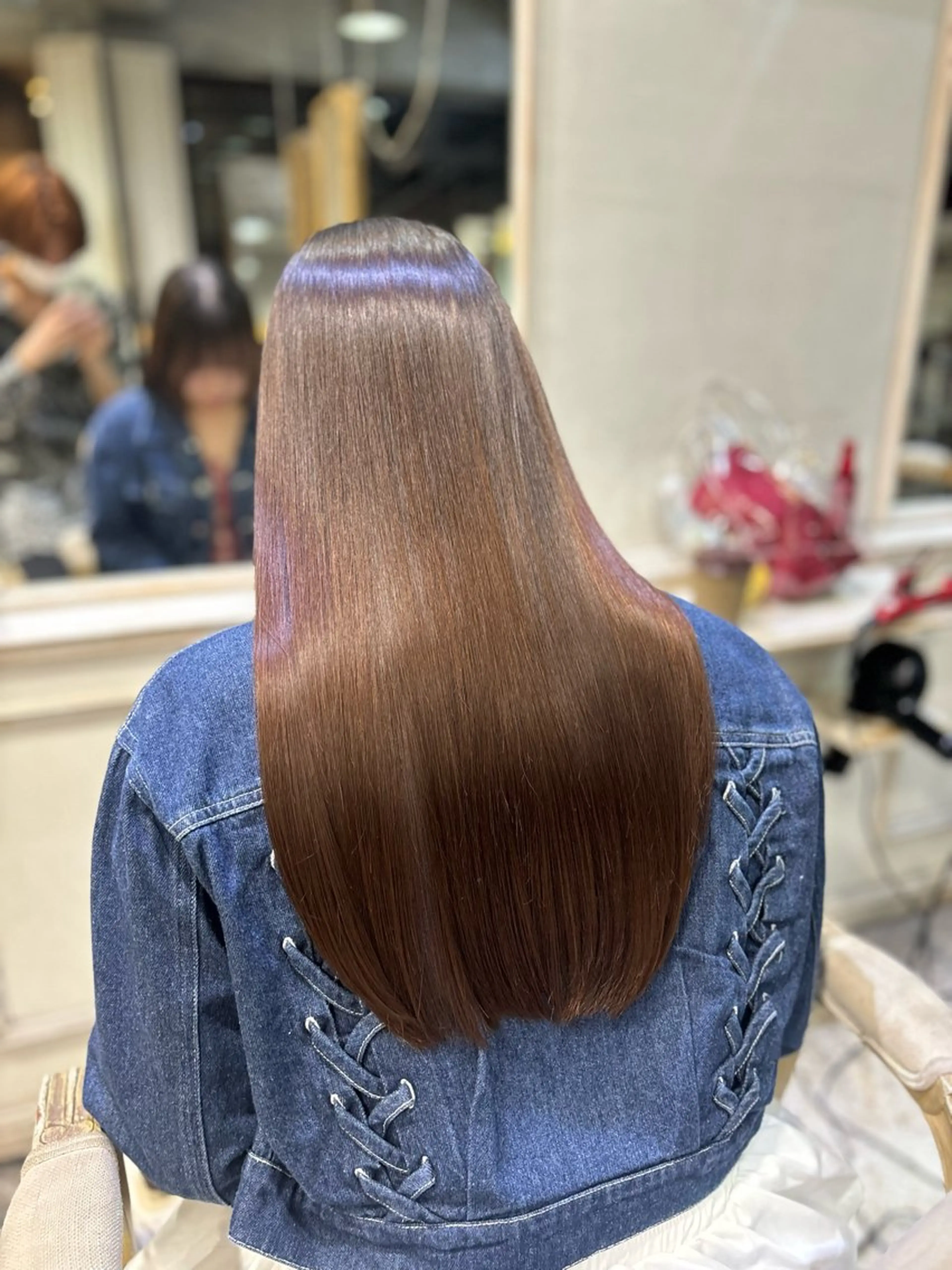 ミディアム カット ヘアカラー 縮毛矯正 ⭐️ 美髪矯正 艶カラー ⭐️ユウキのヘアスタイル