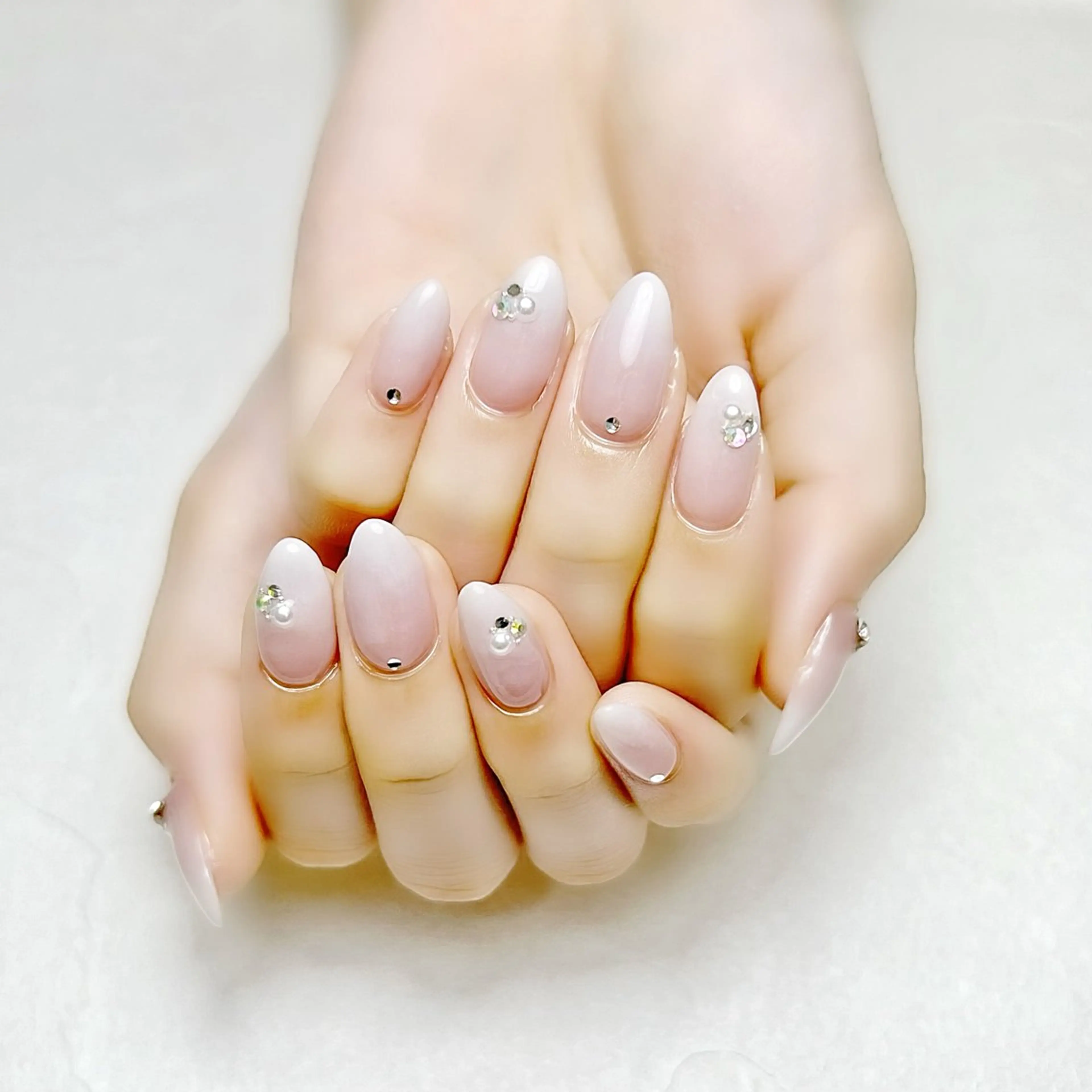 ネイル グラデーション キラキラネイル ピンク 春ネイル rouse nail RISATOのネイルデザイン
