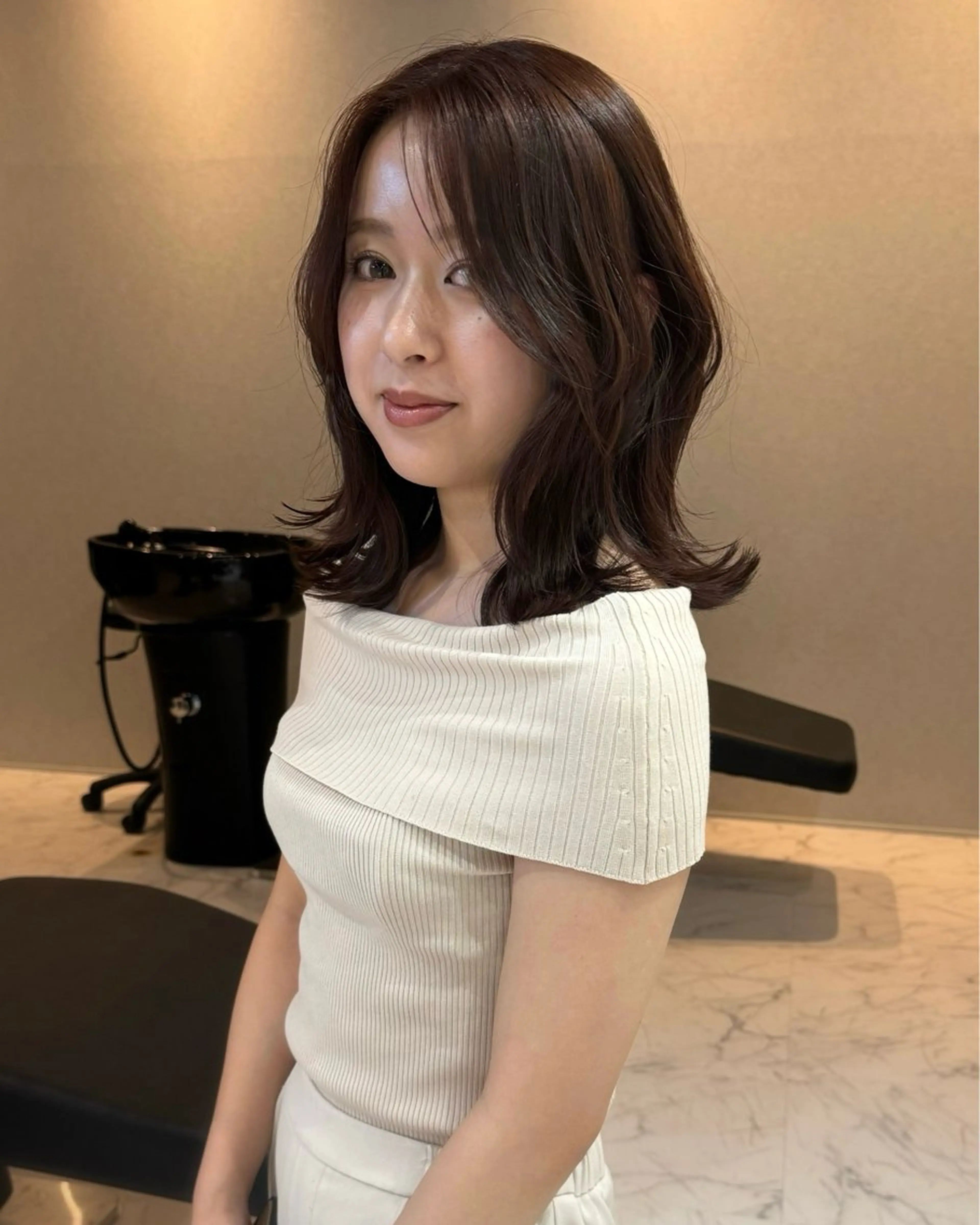 ミディアム カラー ヘアアレンジ バレイヤージュ ブリーチ ダブルカラー ハイライトカラー ハイトーンカラー カット アンドウ ユウ/ レイヤーカット/韓国のヘアスタイル