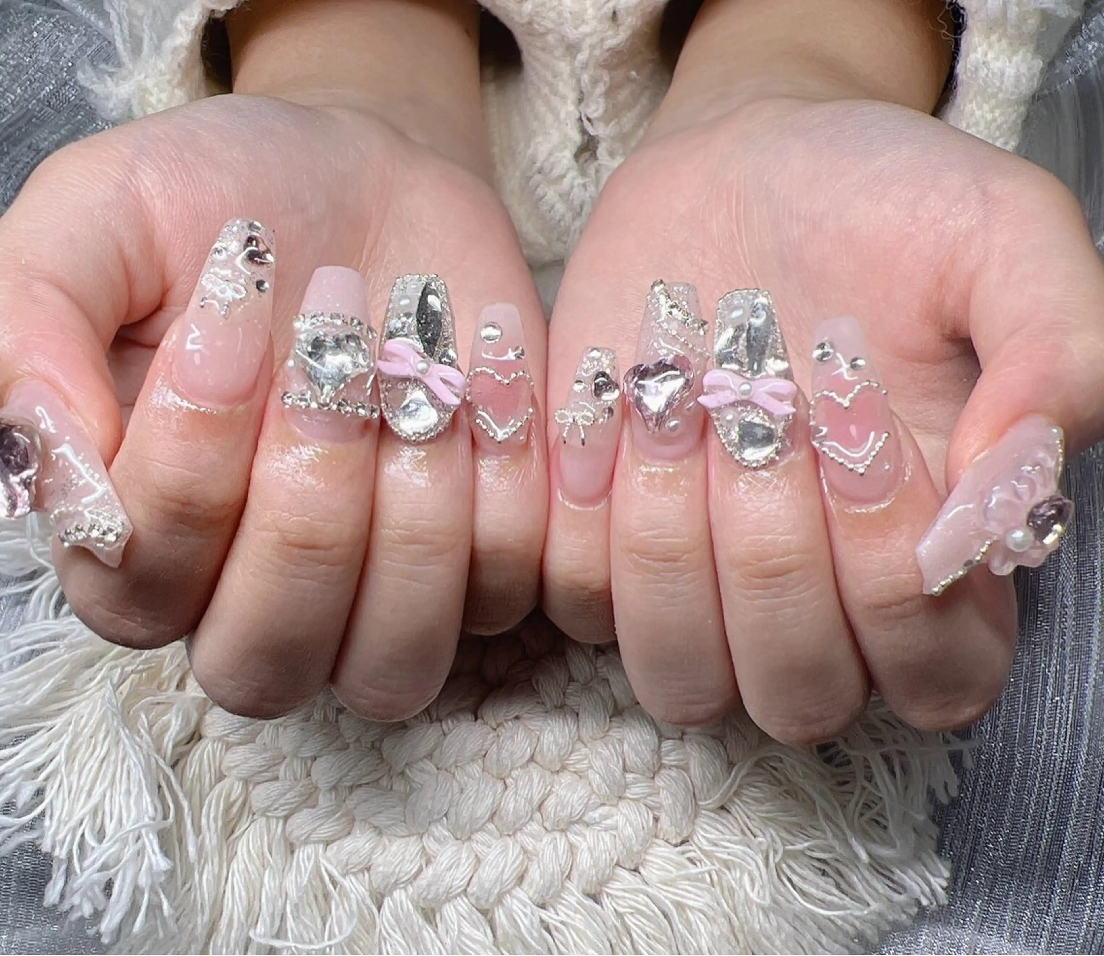 ネイル オーロラネイル チークネイル 長さ出し フットネイル フレンチネイル ハンドネイル Lee Nailsのネイルデザイン