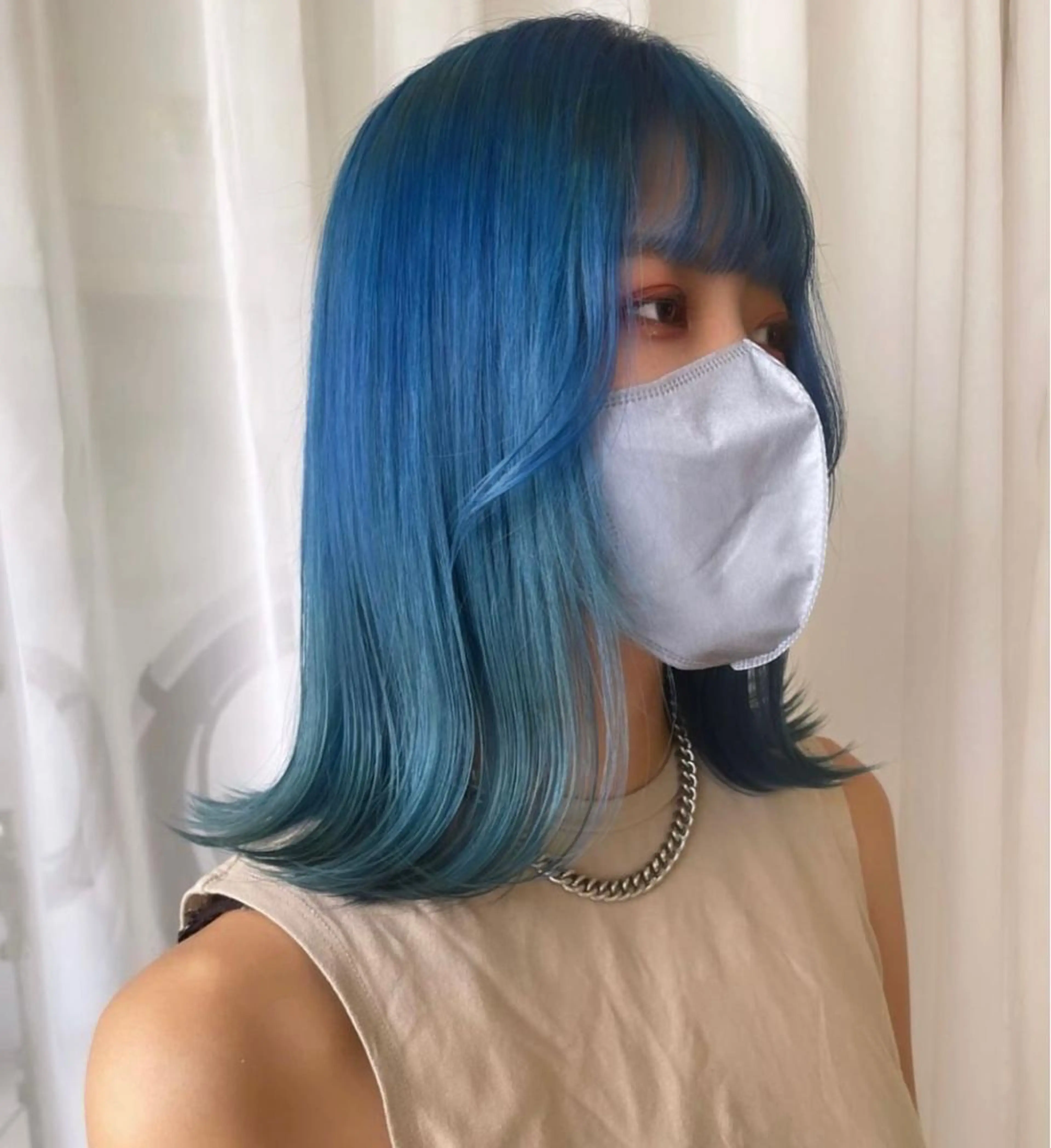 セミロング カラー 艶ハイトーン👑♡ NATSUKIのヘアスタイル