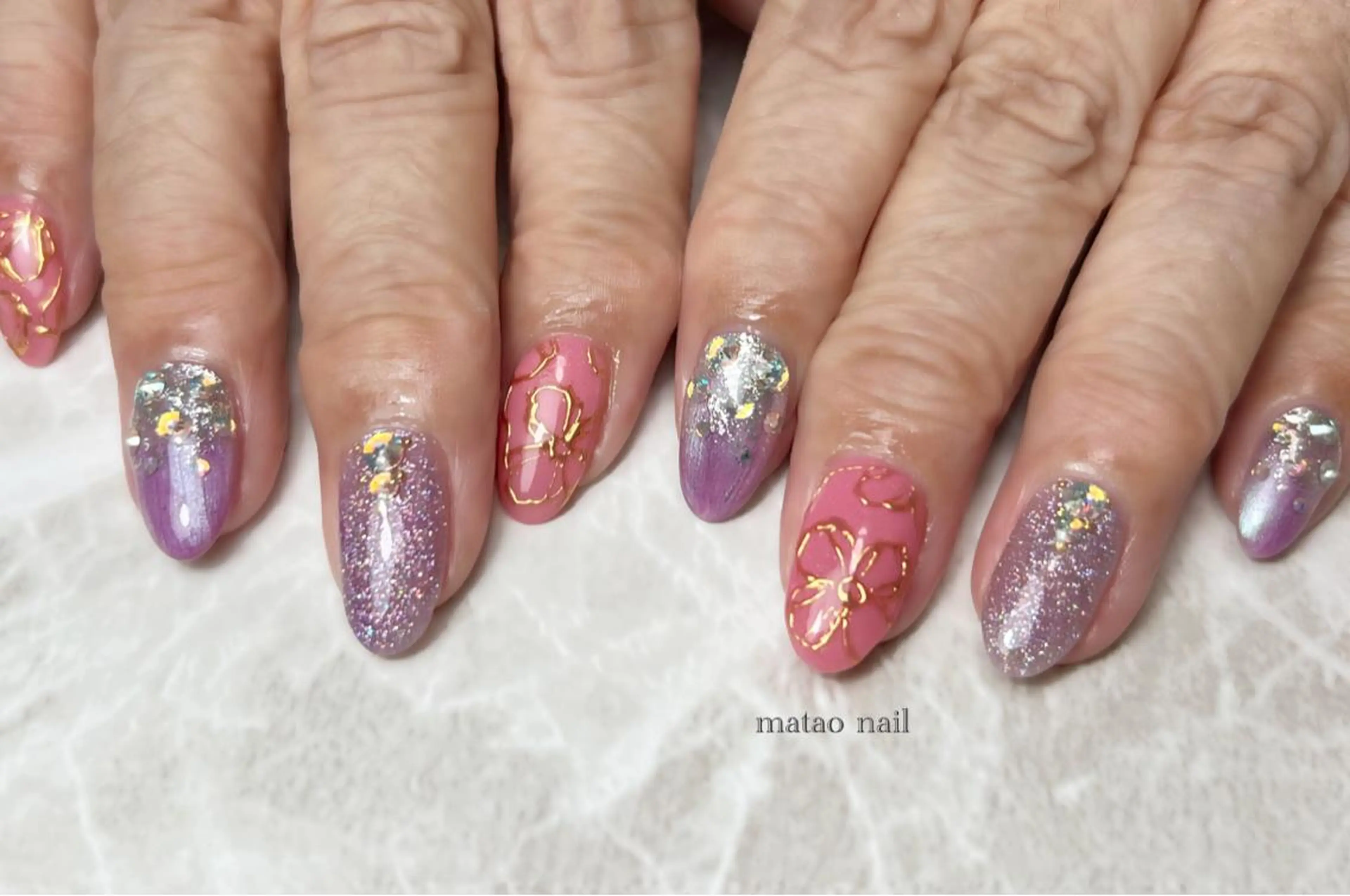 ネイル キラキラネイル ハンドネイル フットネイル matao nailのネイルデザイン