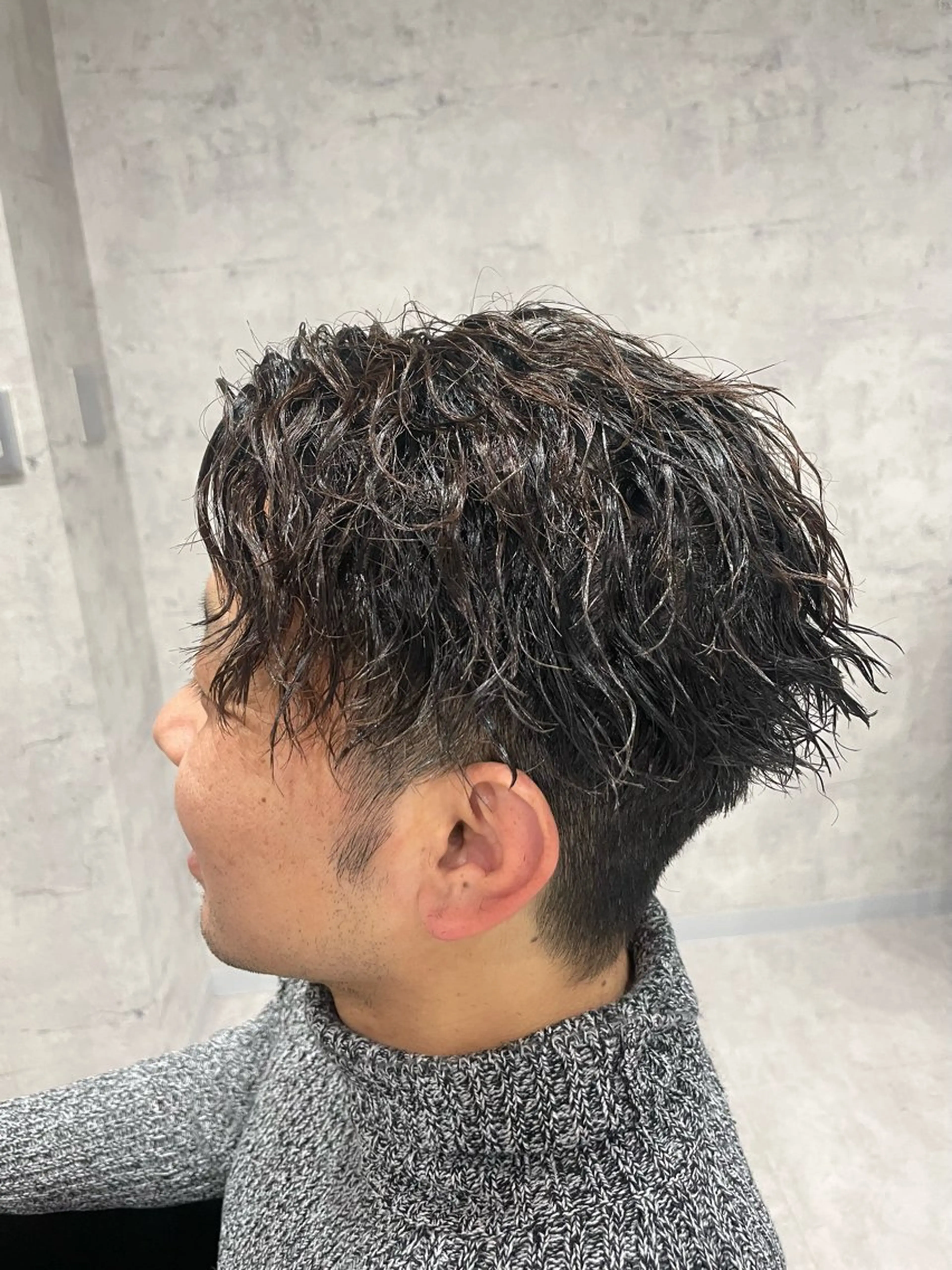ショート パーマ メンズ センターパート かきあげバング メンズパーマ特化💈 髙木颯太💈のヘアスタイル