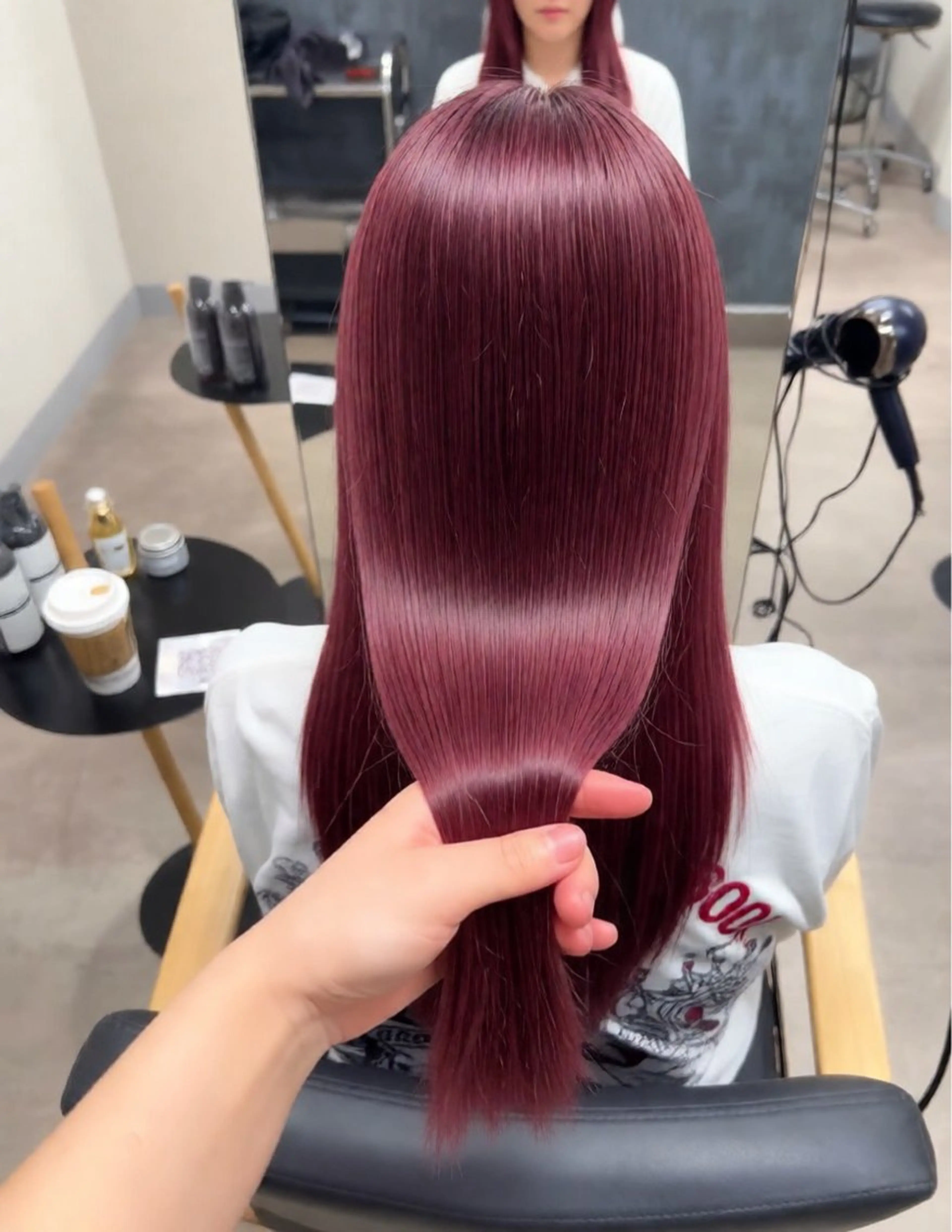 ロング 艶あり暖色系カラー 🎀透明感あゆみ🎀のヘアスタイル