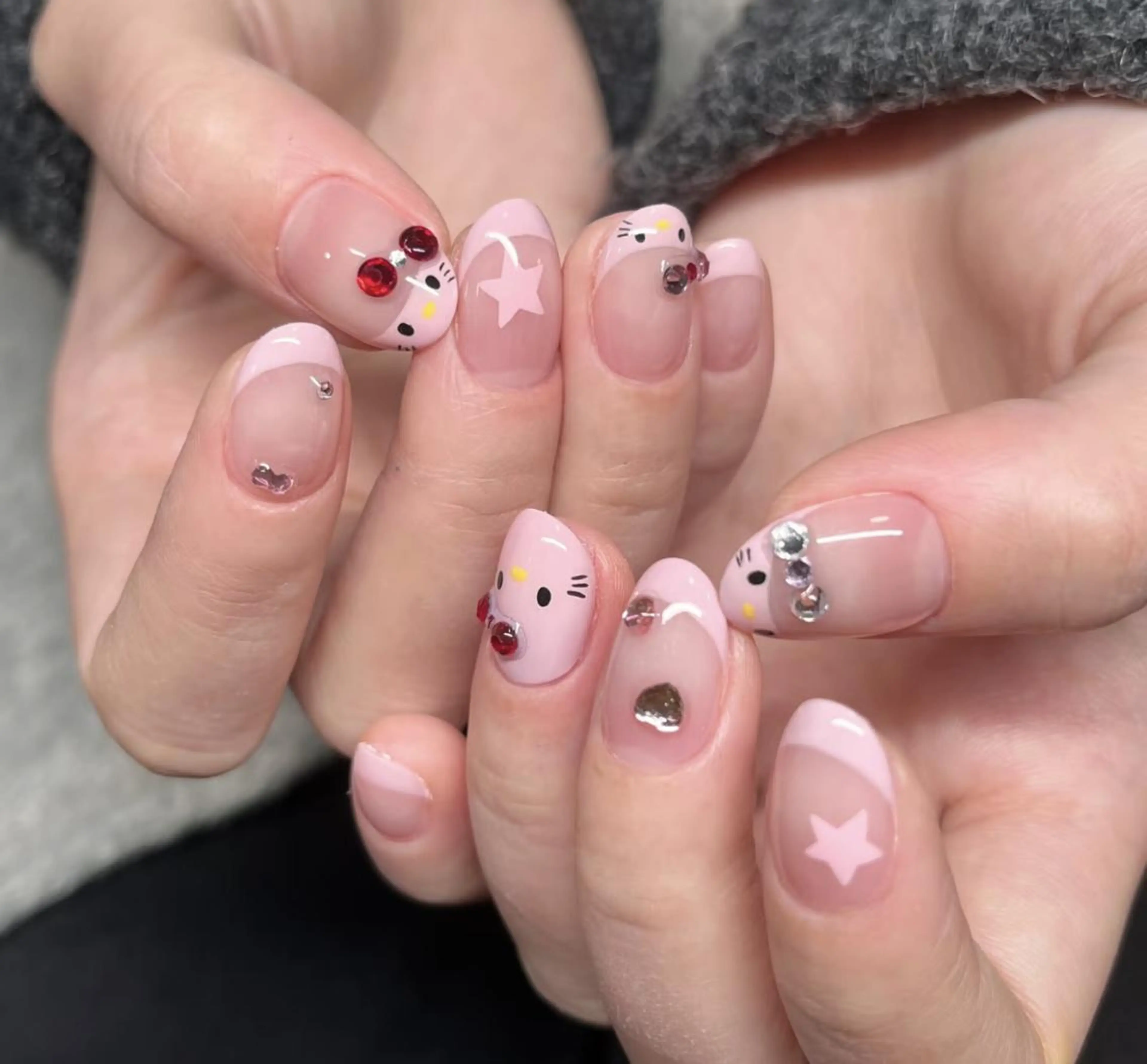 ネイル ハンドネイル 🎀 NaNa_nailのネイルデザイン