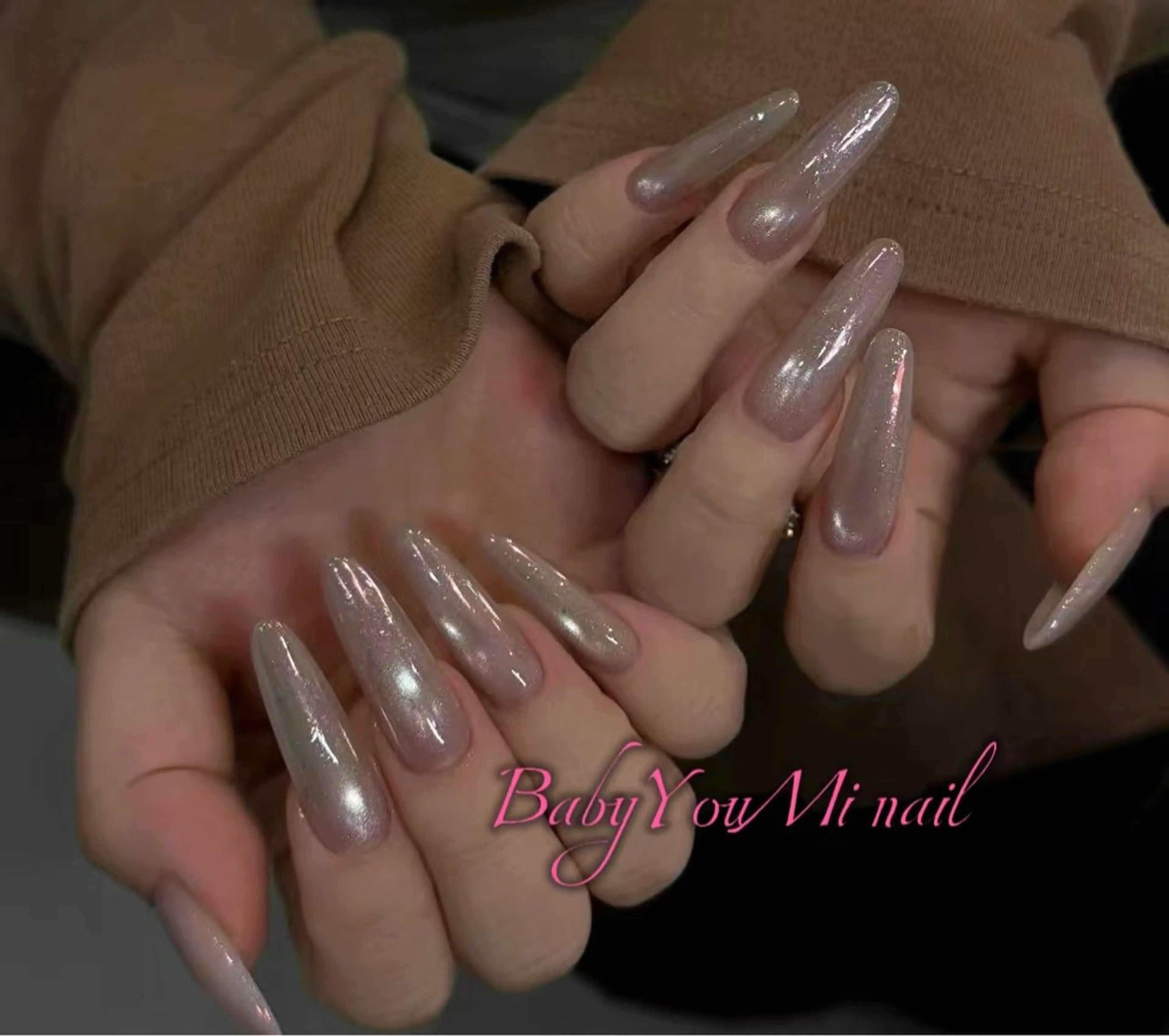 ネイル オーロラネイル 成人式 フットネイル フレンチネイル ジェルネイル ハンドネイル Oomiya 服部のネイルデザイン