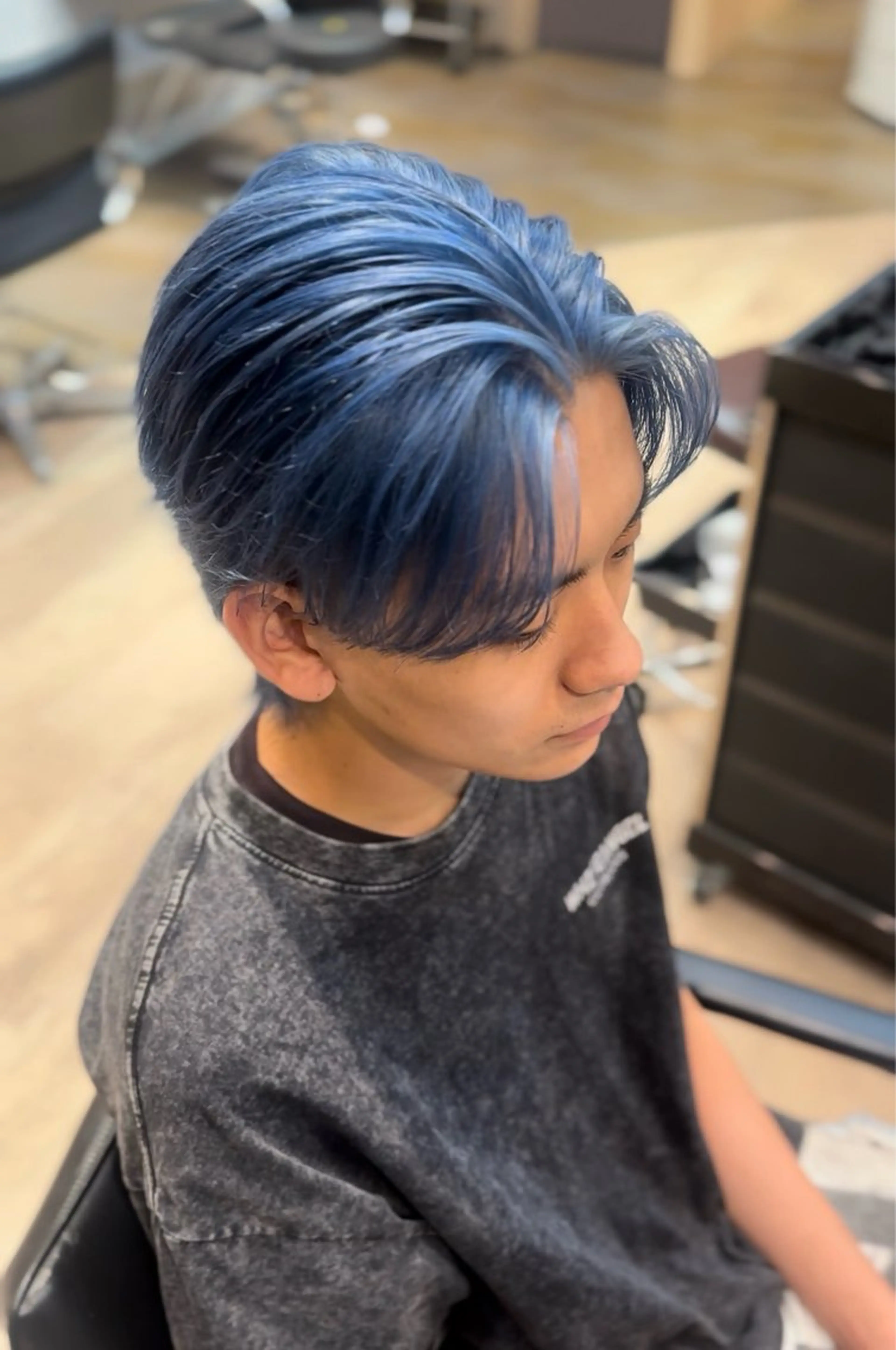 カット&wブリーチオンカラーの写真