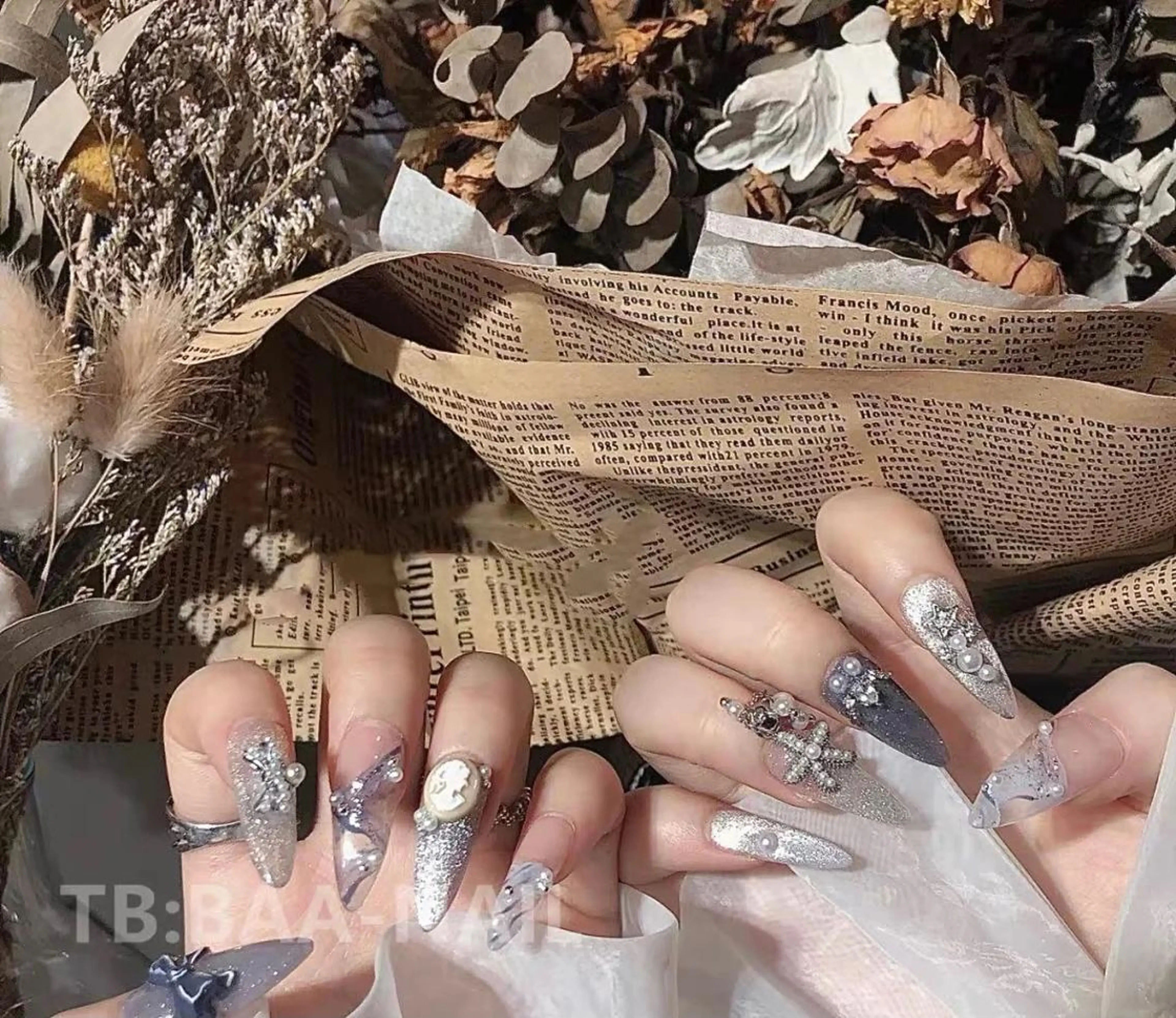 ネイル ゆず秋葉原 Vickyのネイルデザイン