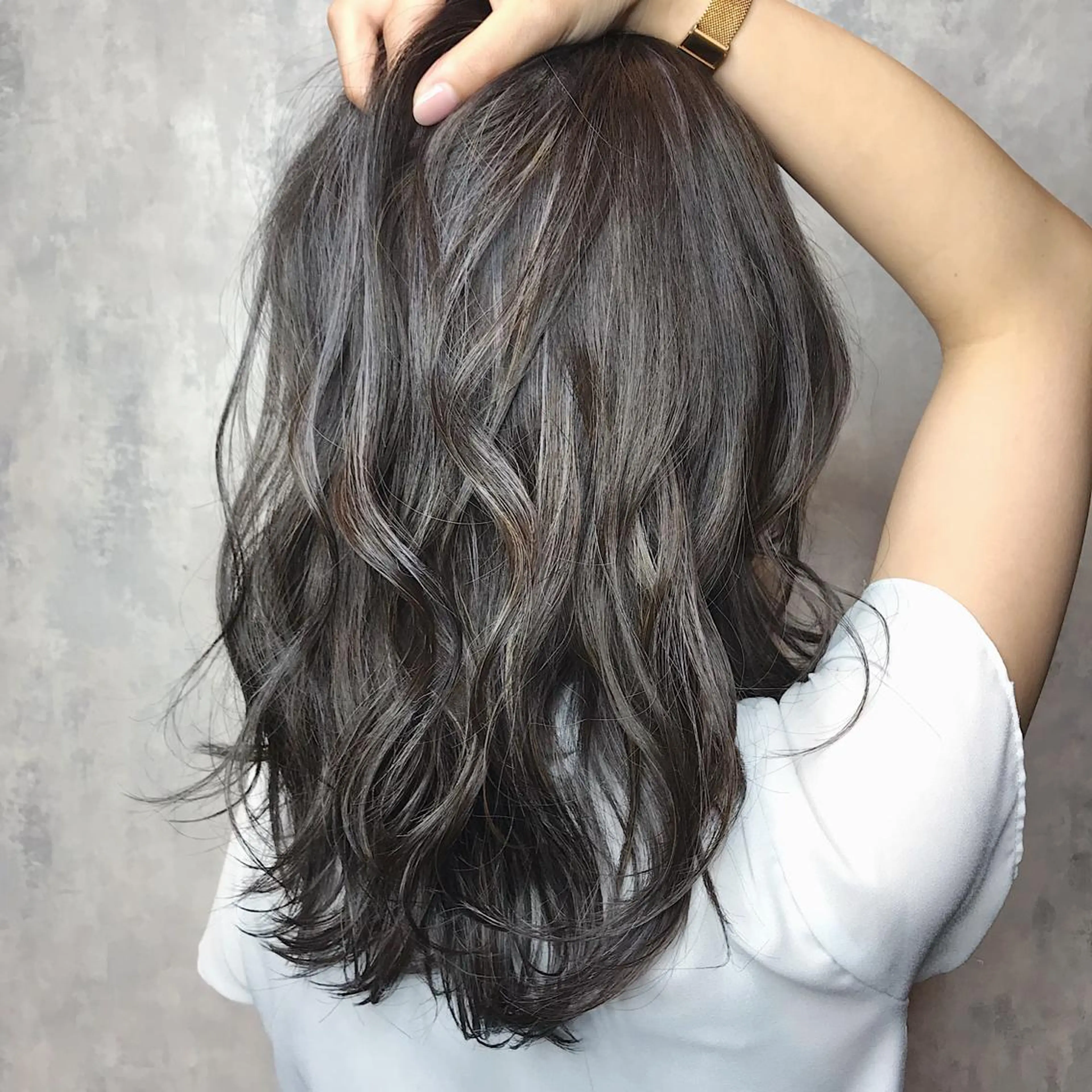 セミロング カラー ヘアアレンジ Zina渋谷エリア マネージャShionのヘアスタイル