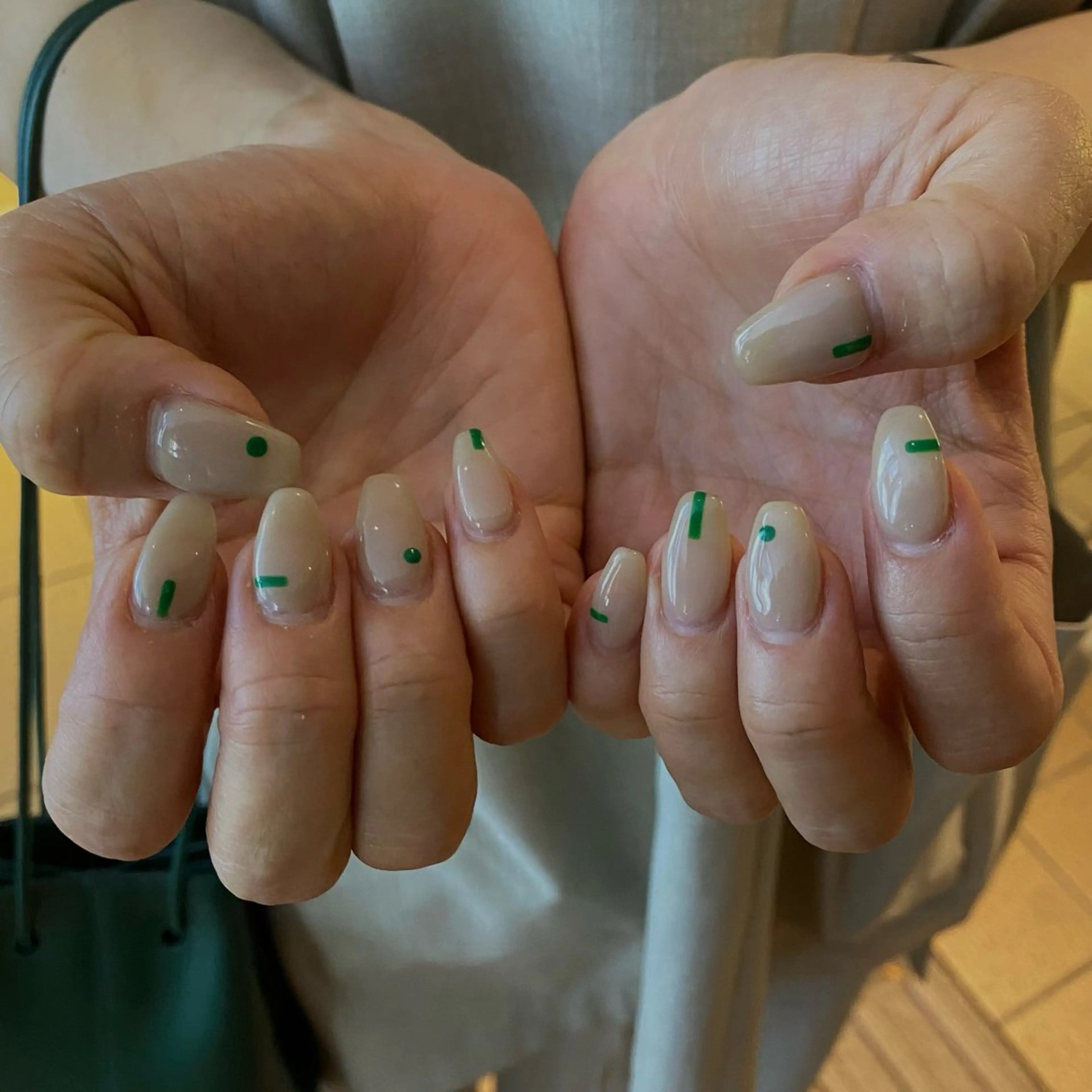 ネイル ハンドネイル 爪塗屋 さんのネイルデザイン