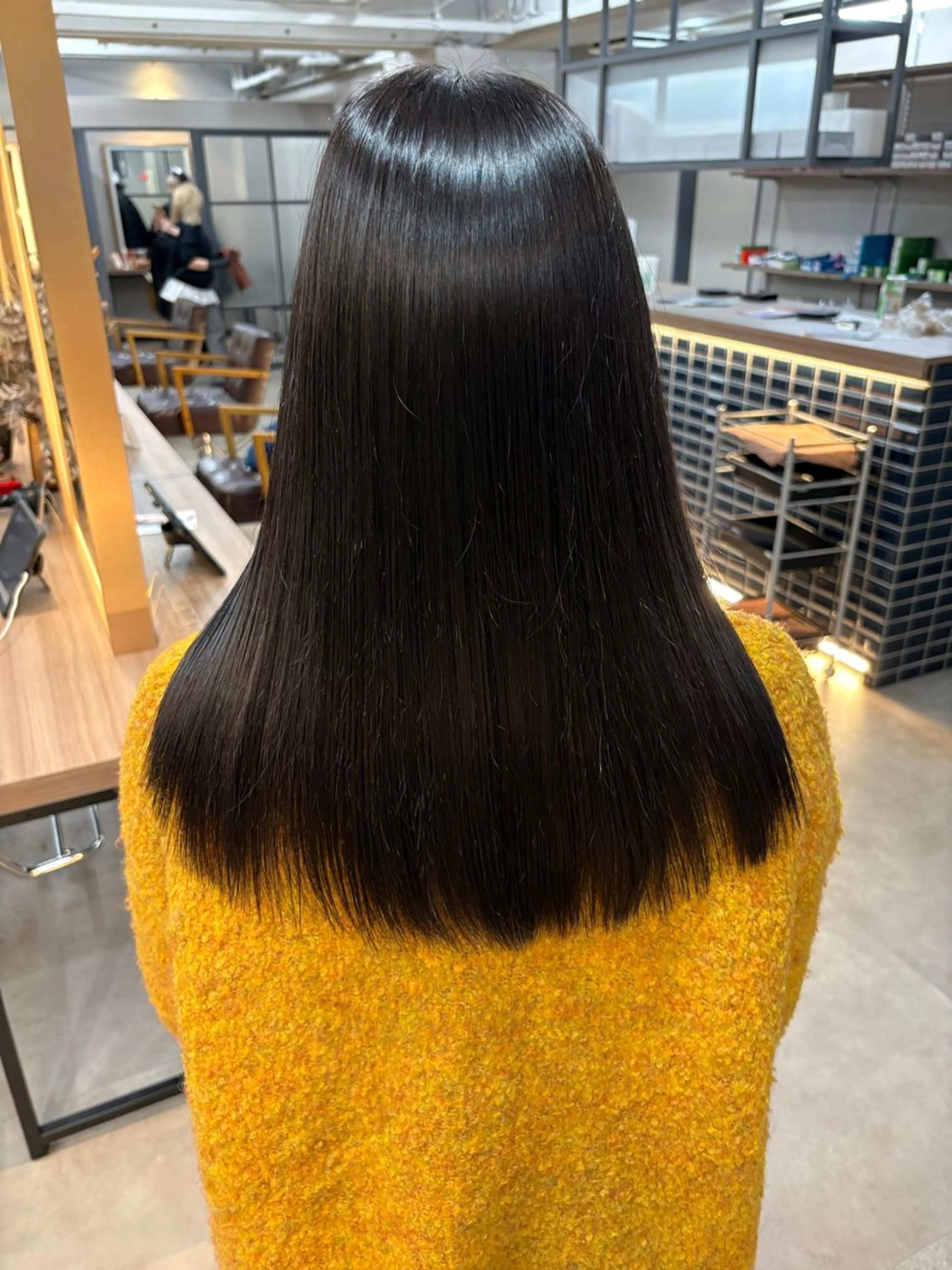 セミロング 髪質改善 トリートメント トリートメント 💎艶髪／美髪特化 世麗💎のヘアスタイル