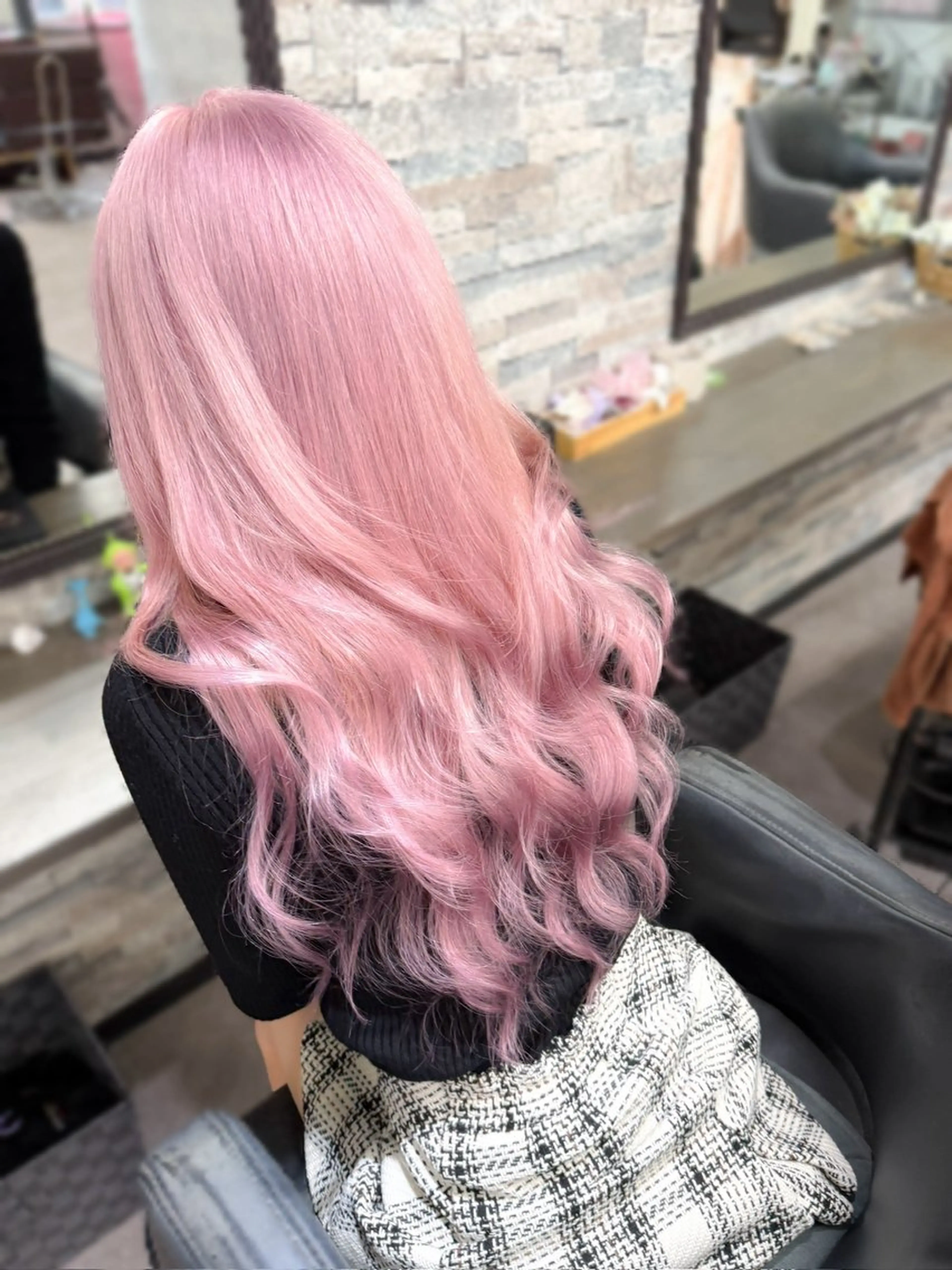 ロング カラー カット ヘアカラー トリートメント エクステ ハイトーンエクステ 🎩カズキ🎩のヘアスタイル