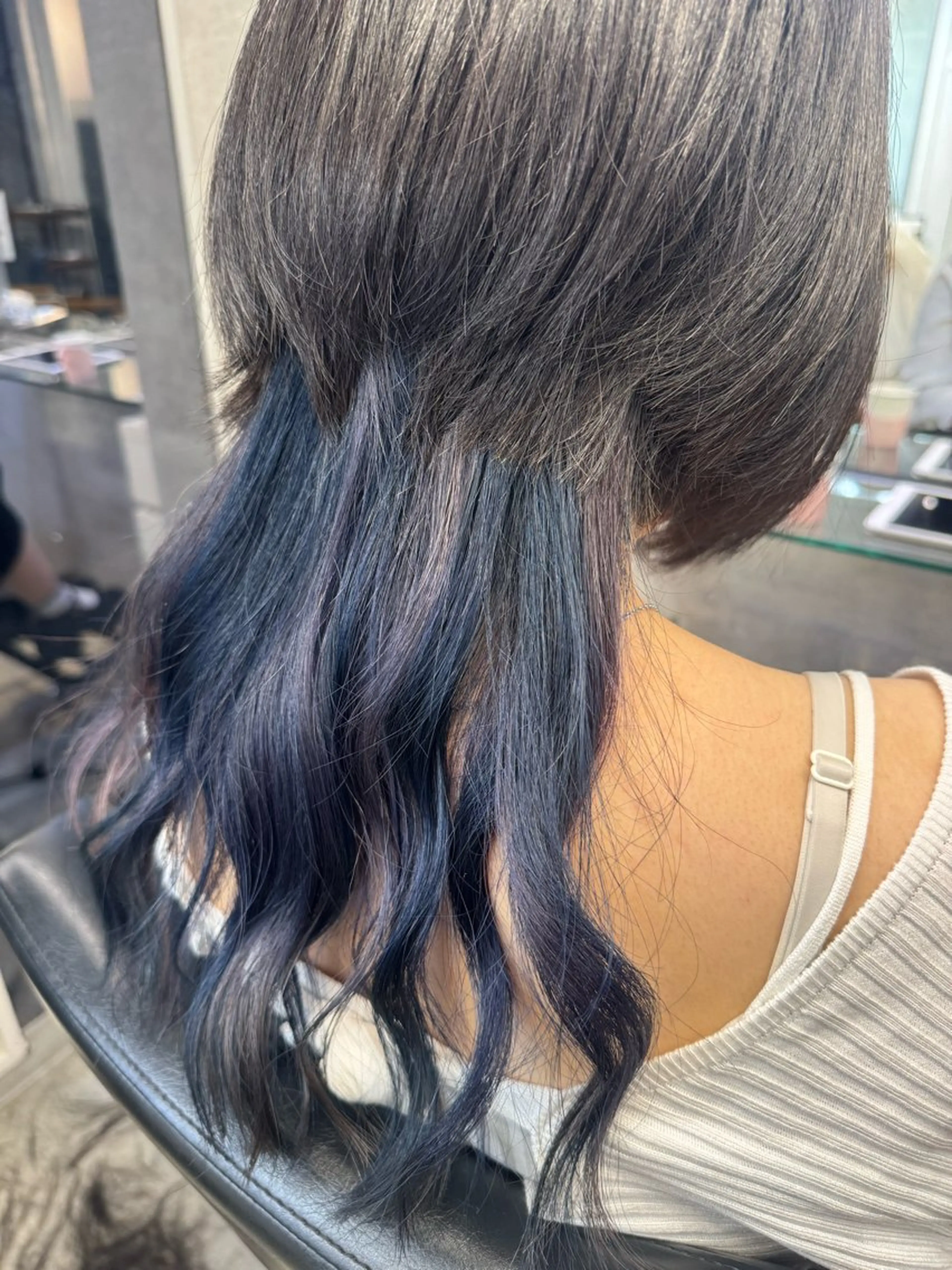 ロング デザインカット 髪質改善 レイヤーカット トリートメント ウルフカット CHARA Chalone池袋店所属・髪質改善池袋𓊆 大士𓊇ダブルカラーのヘアスタイル