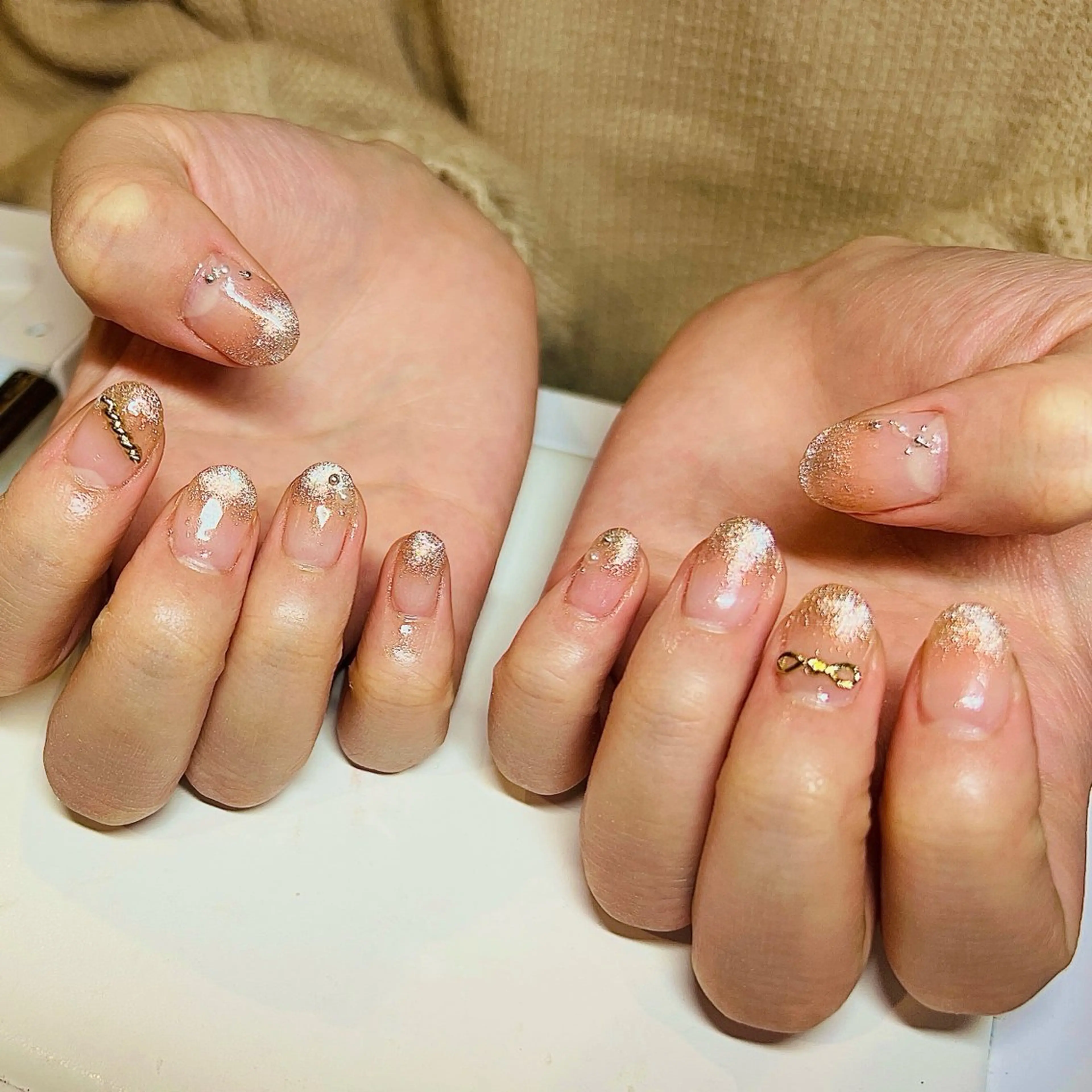 ミディアム ハンドネイル Nail Salon midnightのネイルデザイン