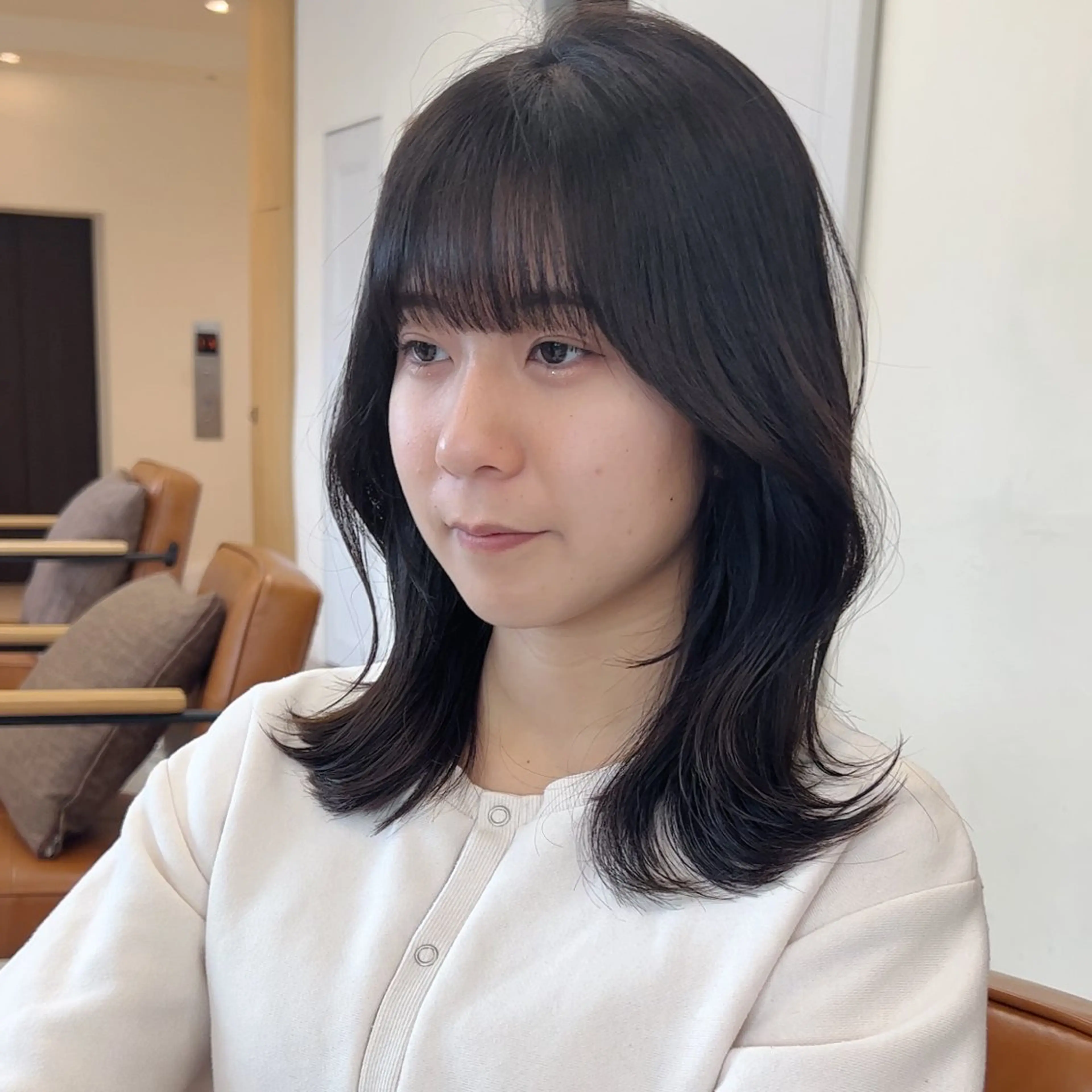 ミディアム 【限定価格✨ ✂️】岩田真宏のヘアスタイル