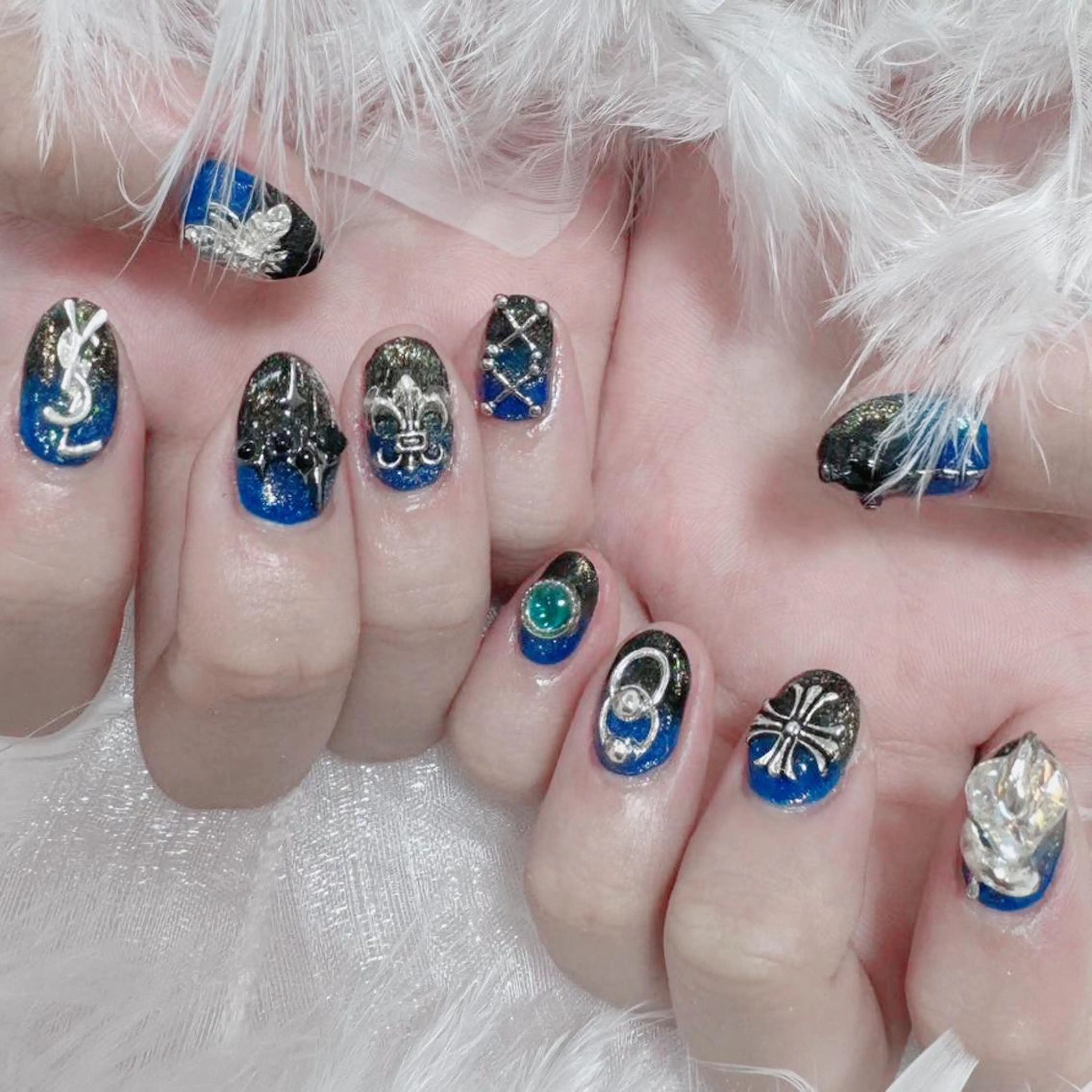 ネイル DEMAIN- 🌹のネイルデザイン