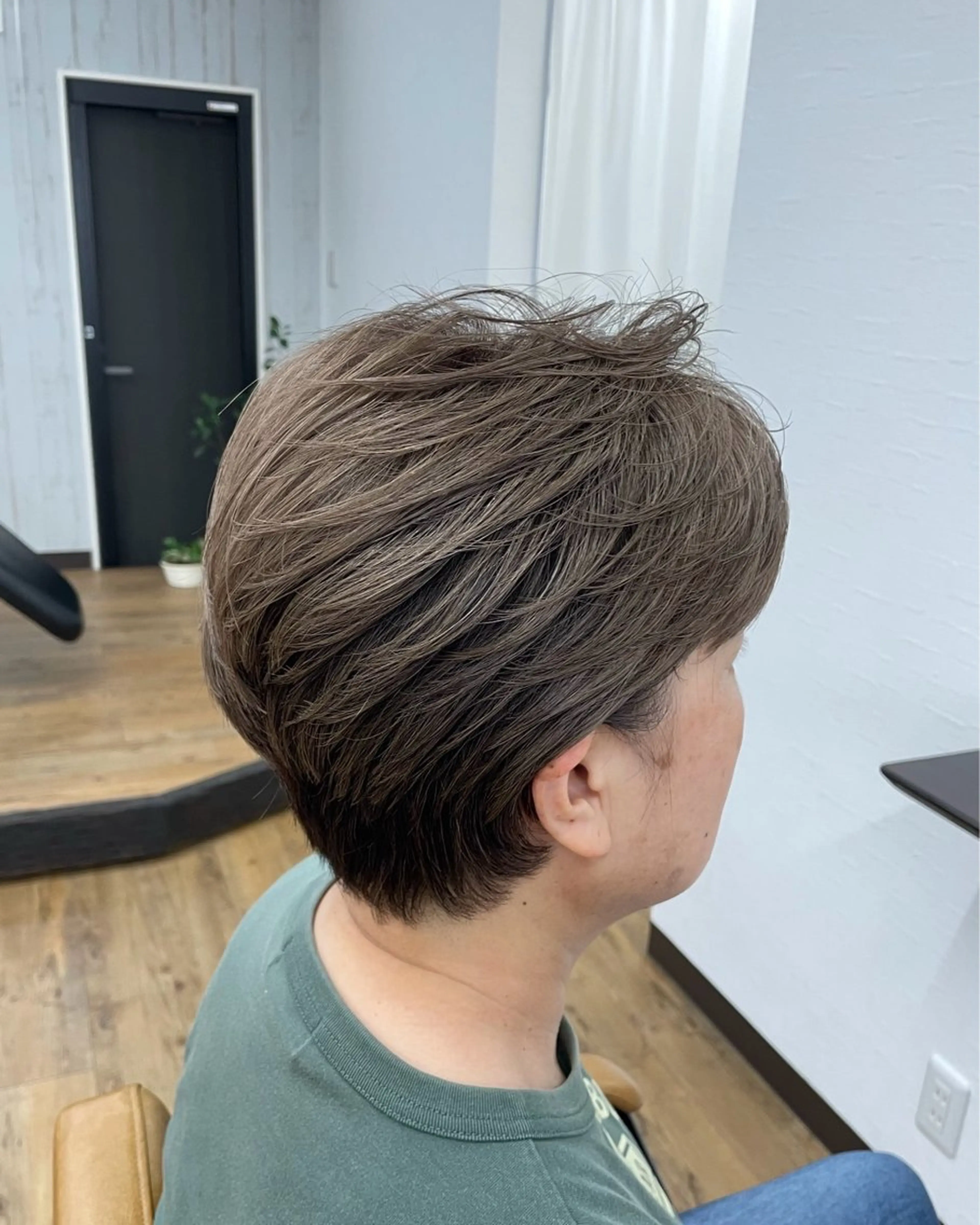 ショート カラー 透明感カラー ショートヘア カット ヘアカラー hair  mic(ヘアーミック)所属・【hair mic】 植田隆文のヘアスタイル