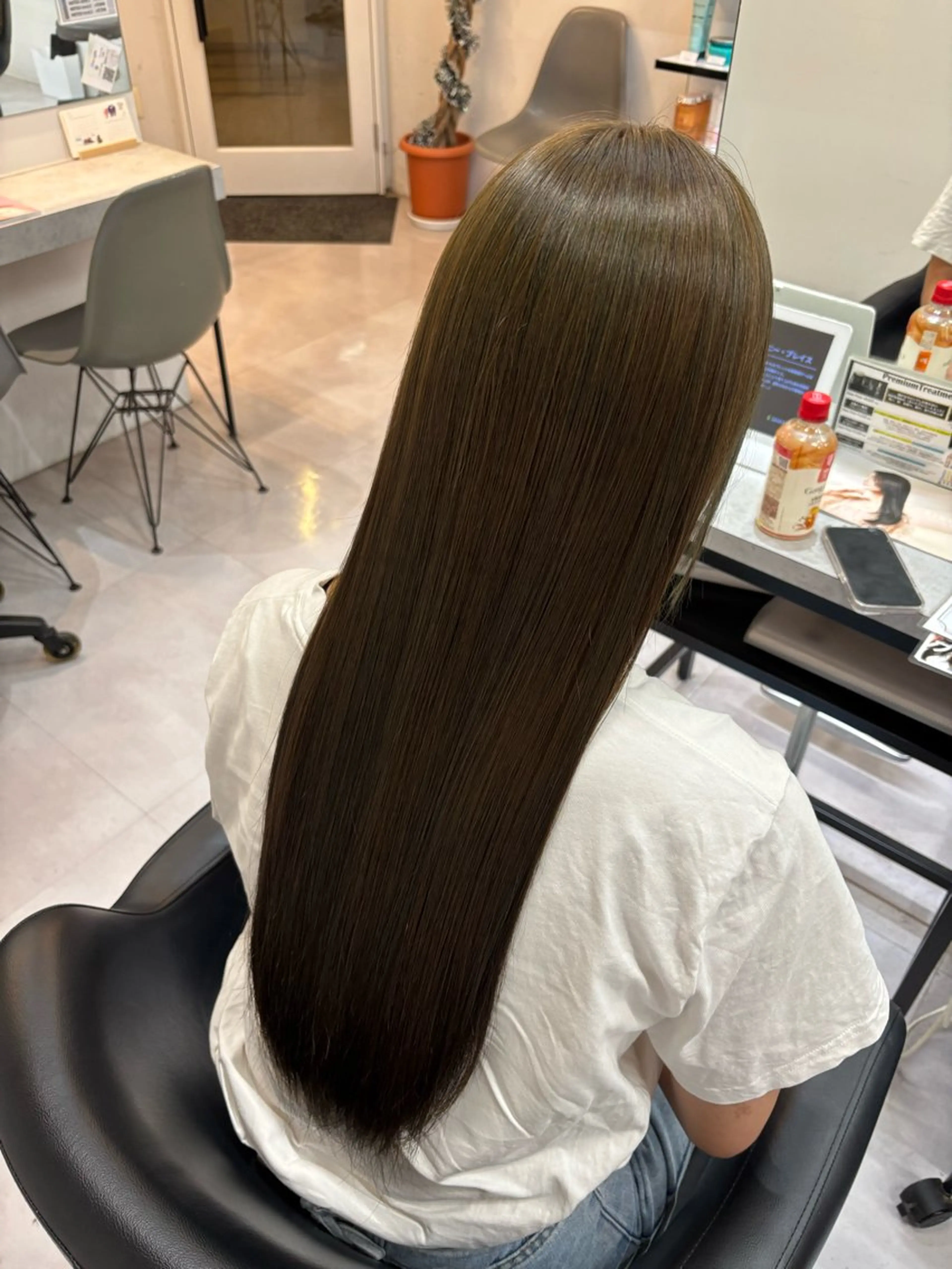 ロング 🌙髪質改善カラー Momoka🦋のヘアスタイル