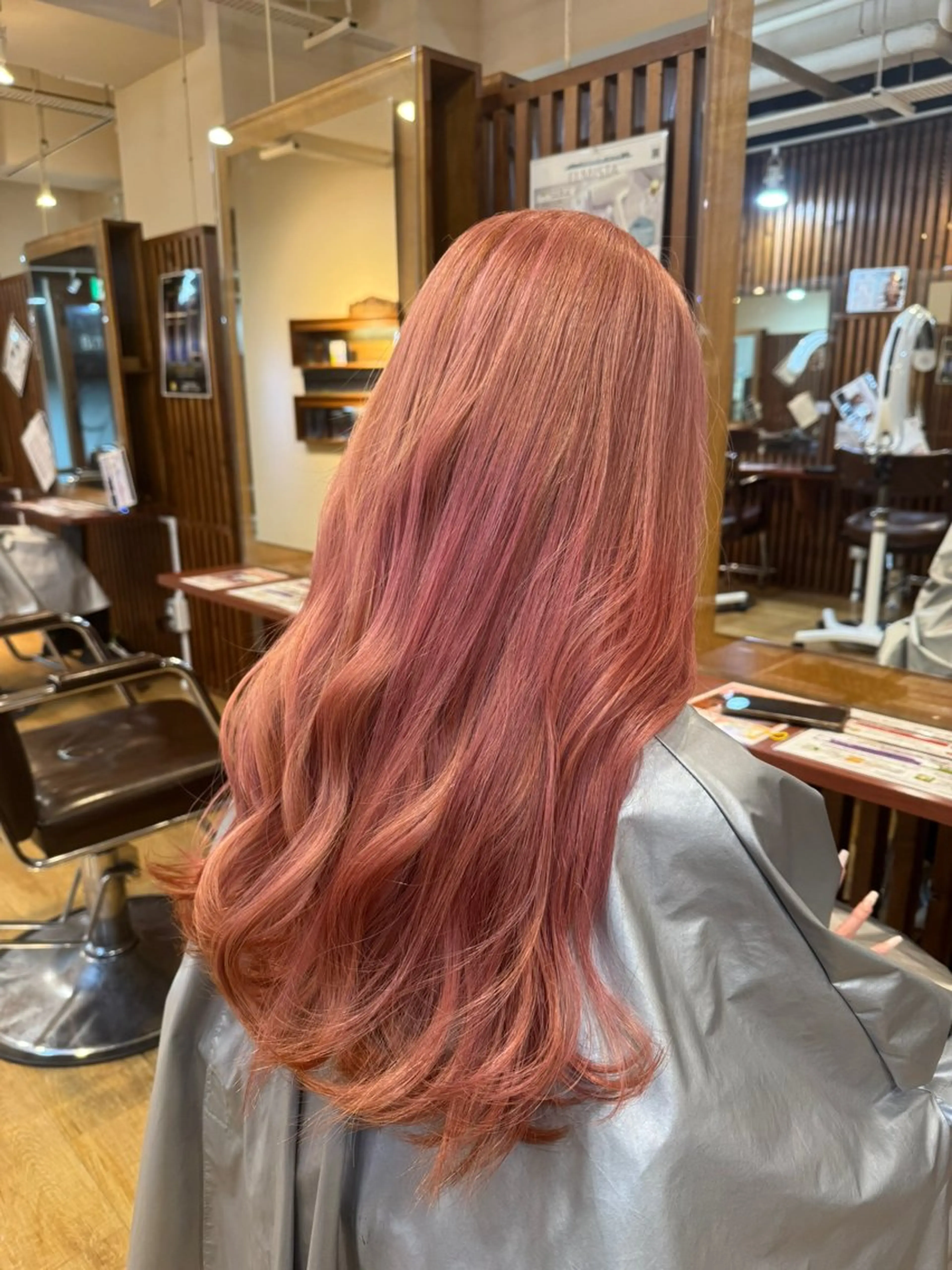 セミロング カラー ヘアカラー ルーツ/ デザイン/ ハイトーン/おこのぎのヘアスタイル